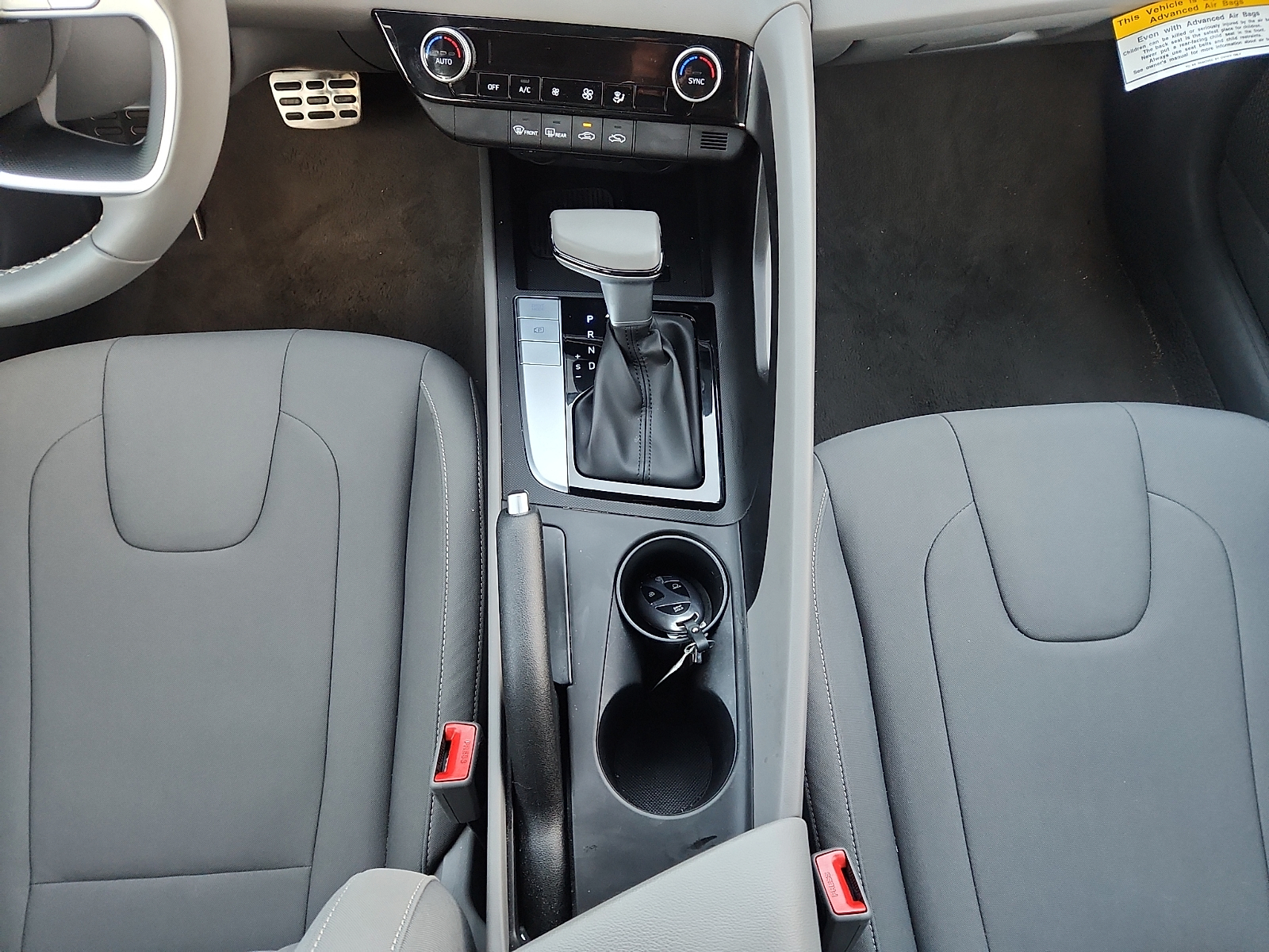2025 Hyundai Elantra SEL - Photo 19