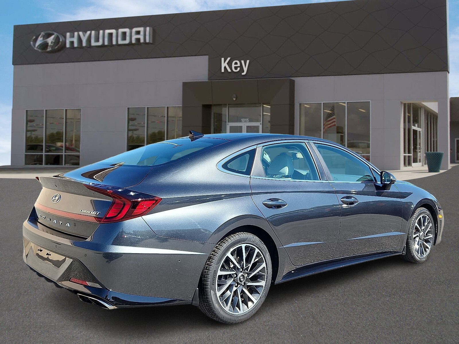 2023 Hyundai Sonata Limited photo 3
