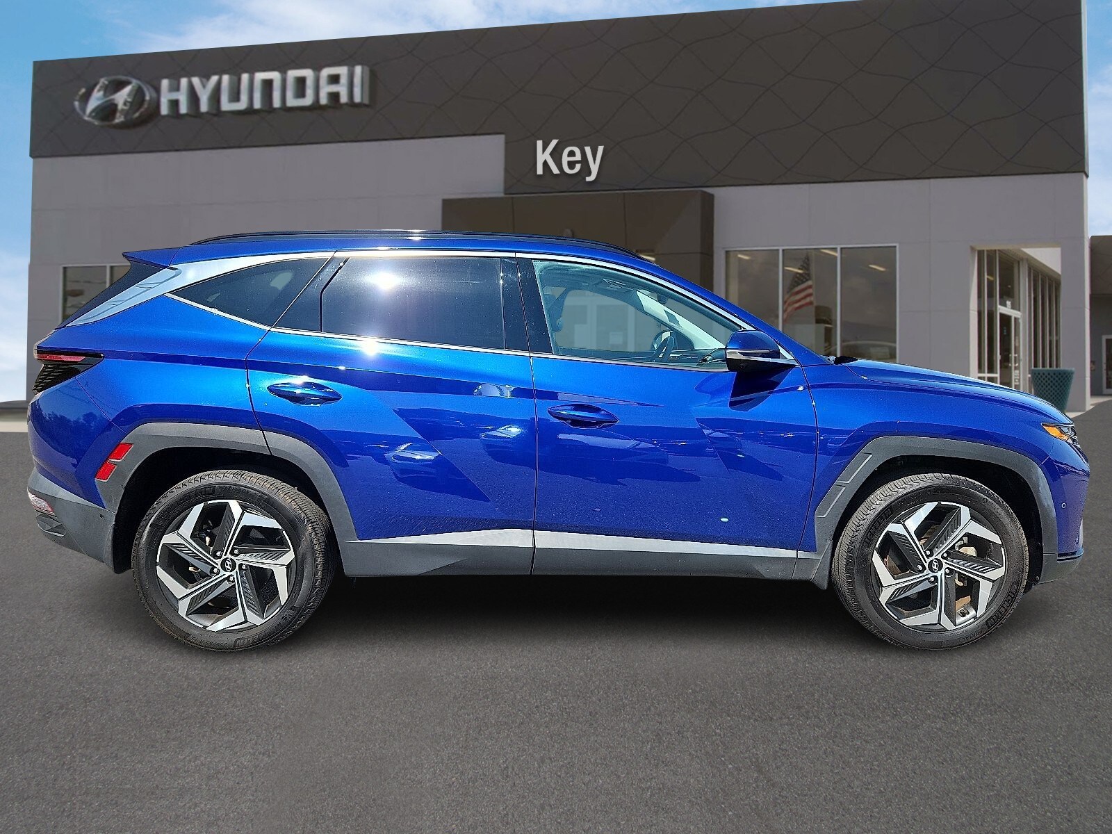 2023 Hyundai Tucson Limited photo 2