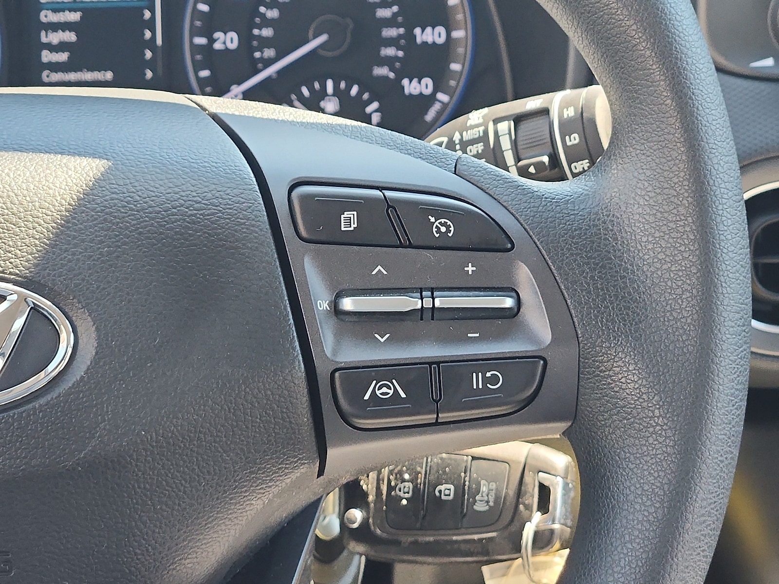 2023 Hyundai Kona SE - Photo 16
