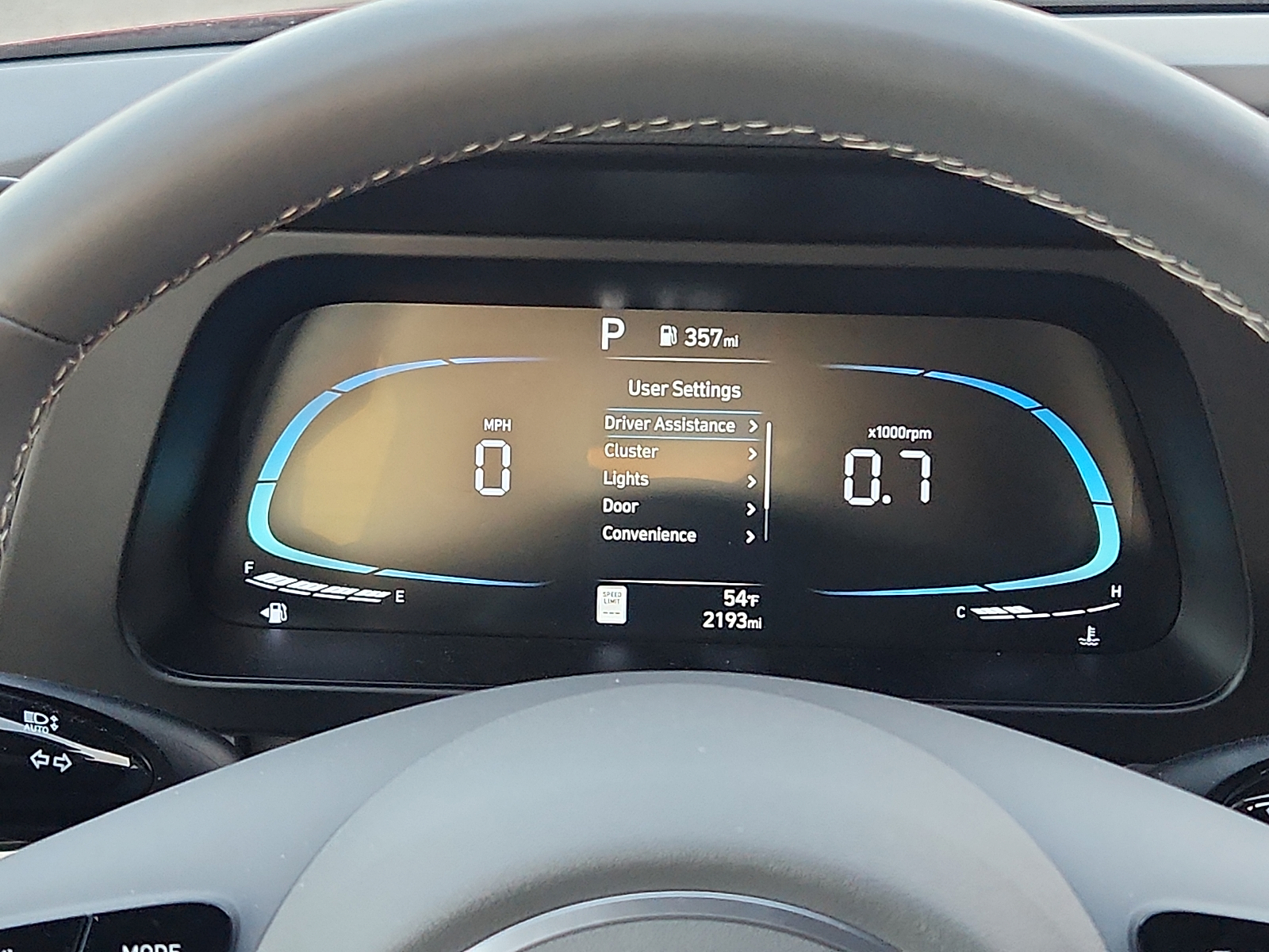 2025 Hyundai Elantra SEL - Photo 14