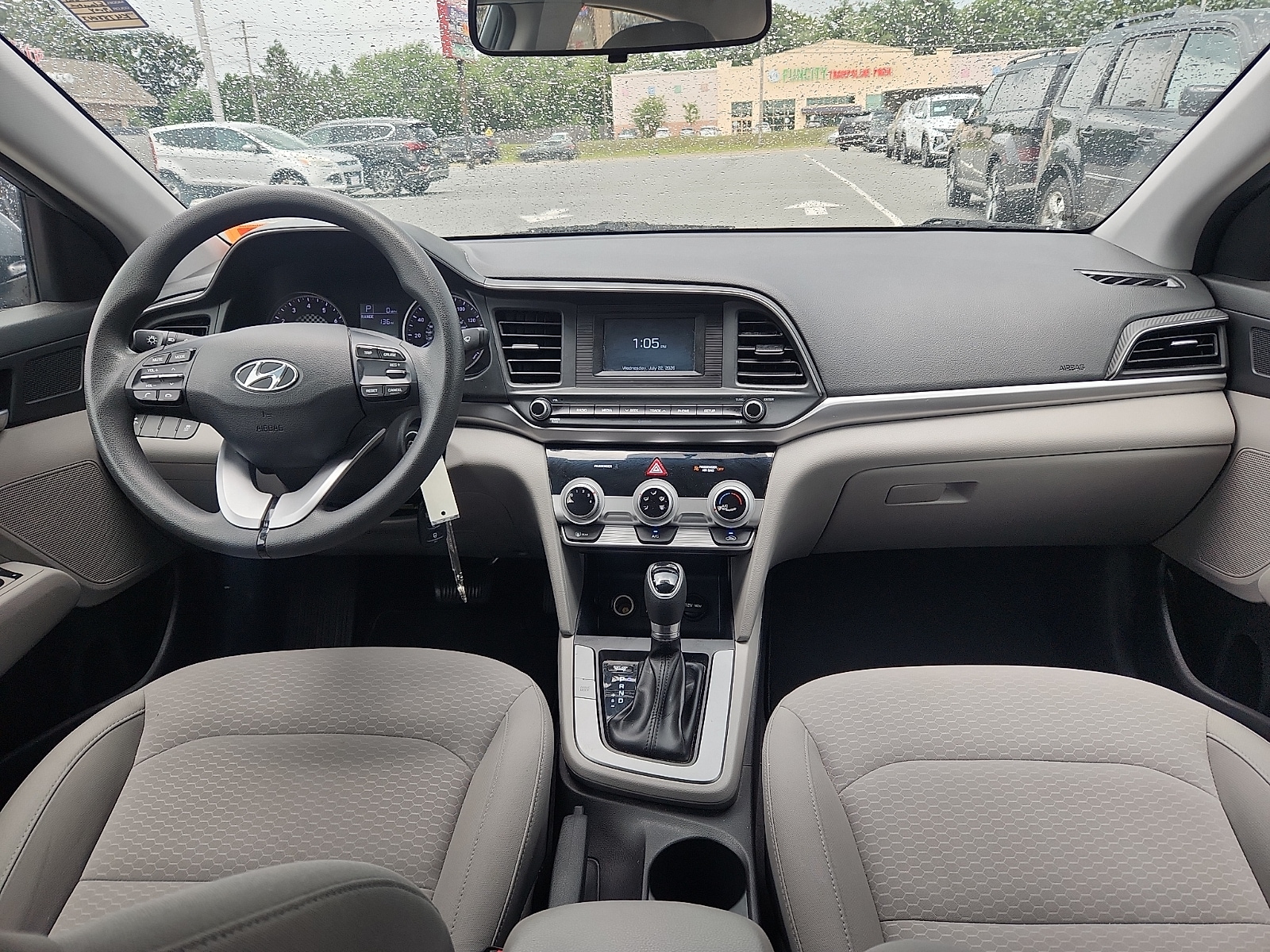 2019 Hyundai Elantra SE - Photo 9