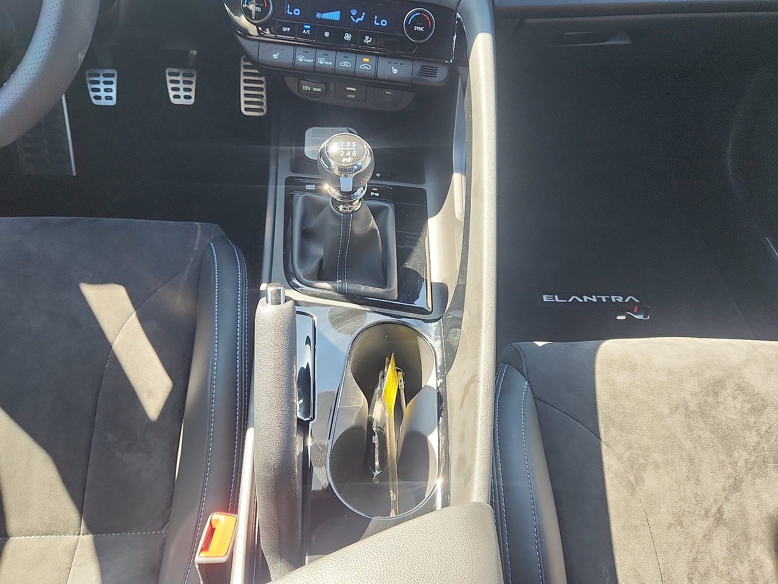 2026 Hyundai Elantra N - Photo 19