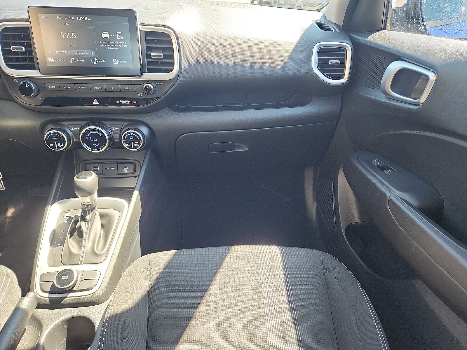 2023 Hyundai Venue SEL - Photo 11
