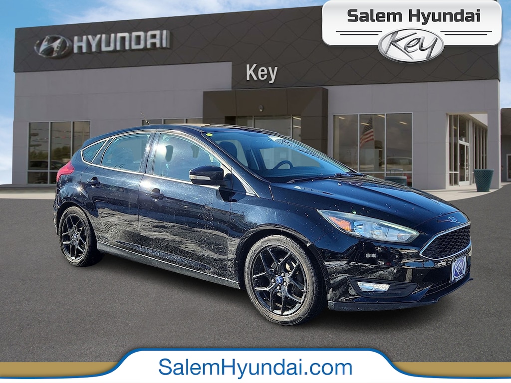 Used 2016 Ford Focus SE Hatchback