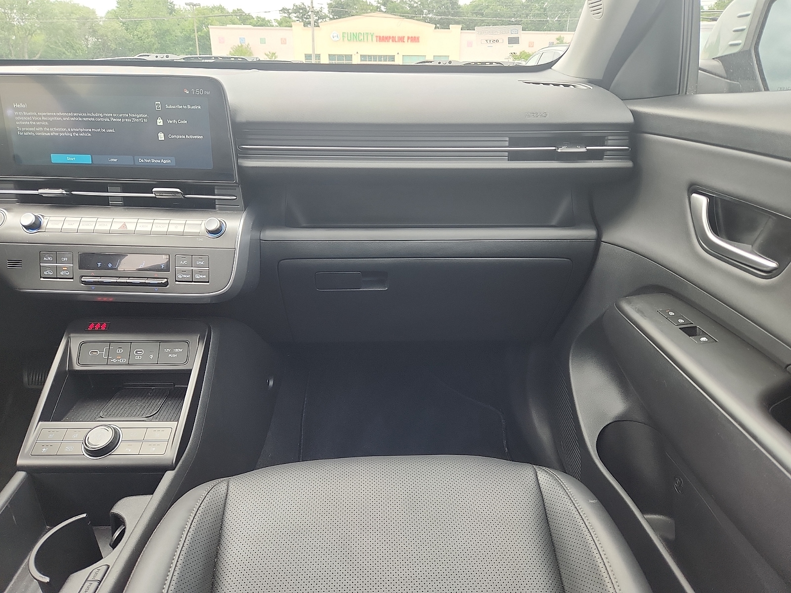 2024 Hyundai Kona Limited - Photo 11
