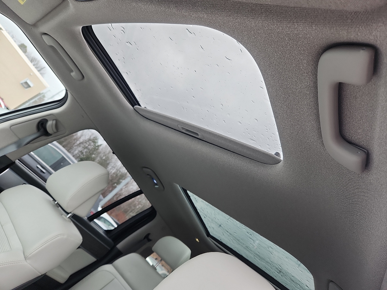 2025 Hyundai Santa Fe Limited - Photo 22