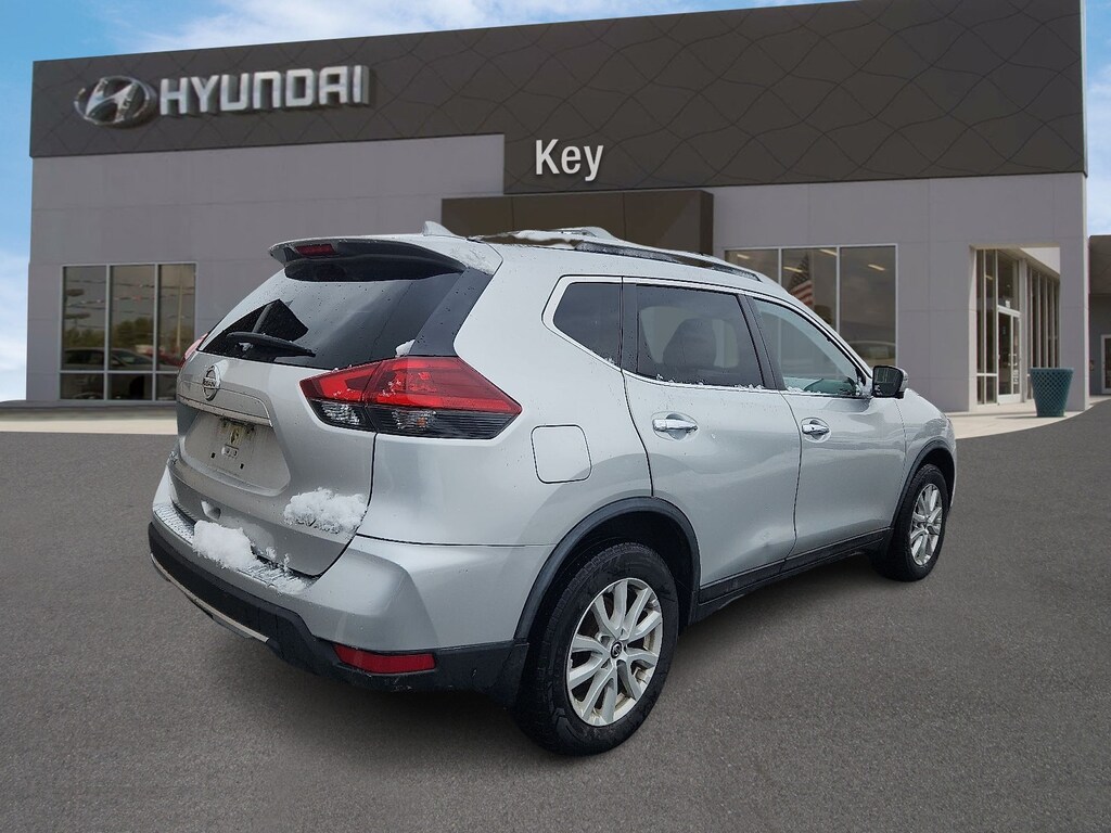 Used 2018 Nissan Rogue SV SUV