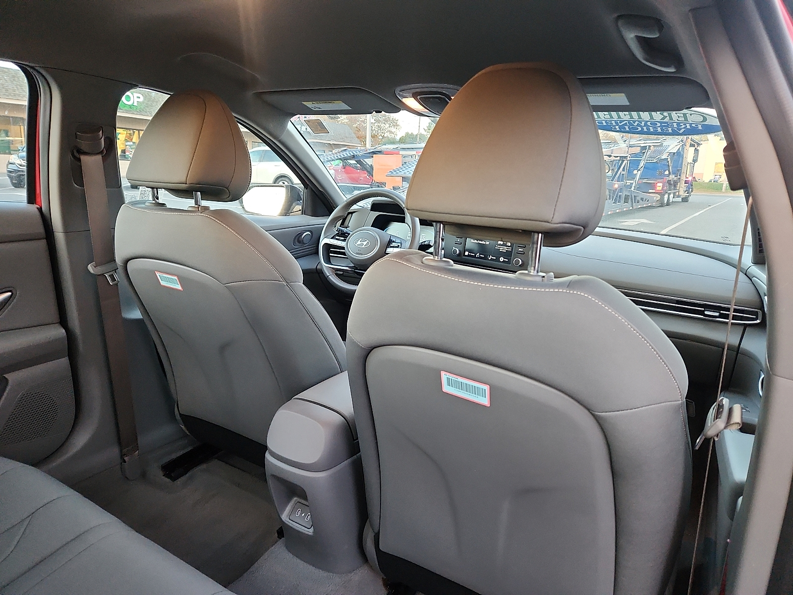 2025 Hyundai Elantra SEL - Photo 28