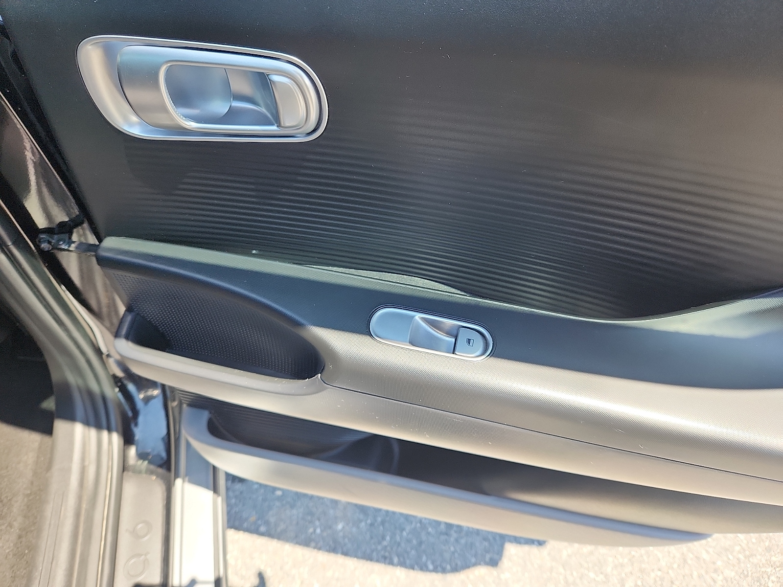 2025 Hyundai IONIQ 6 SE - Photo 30