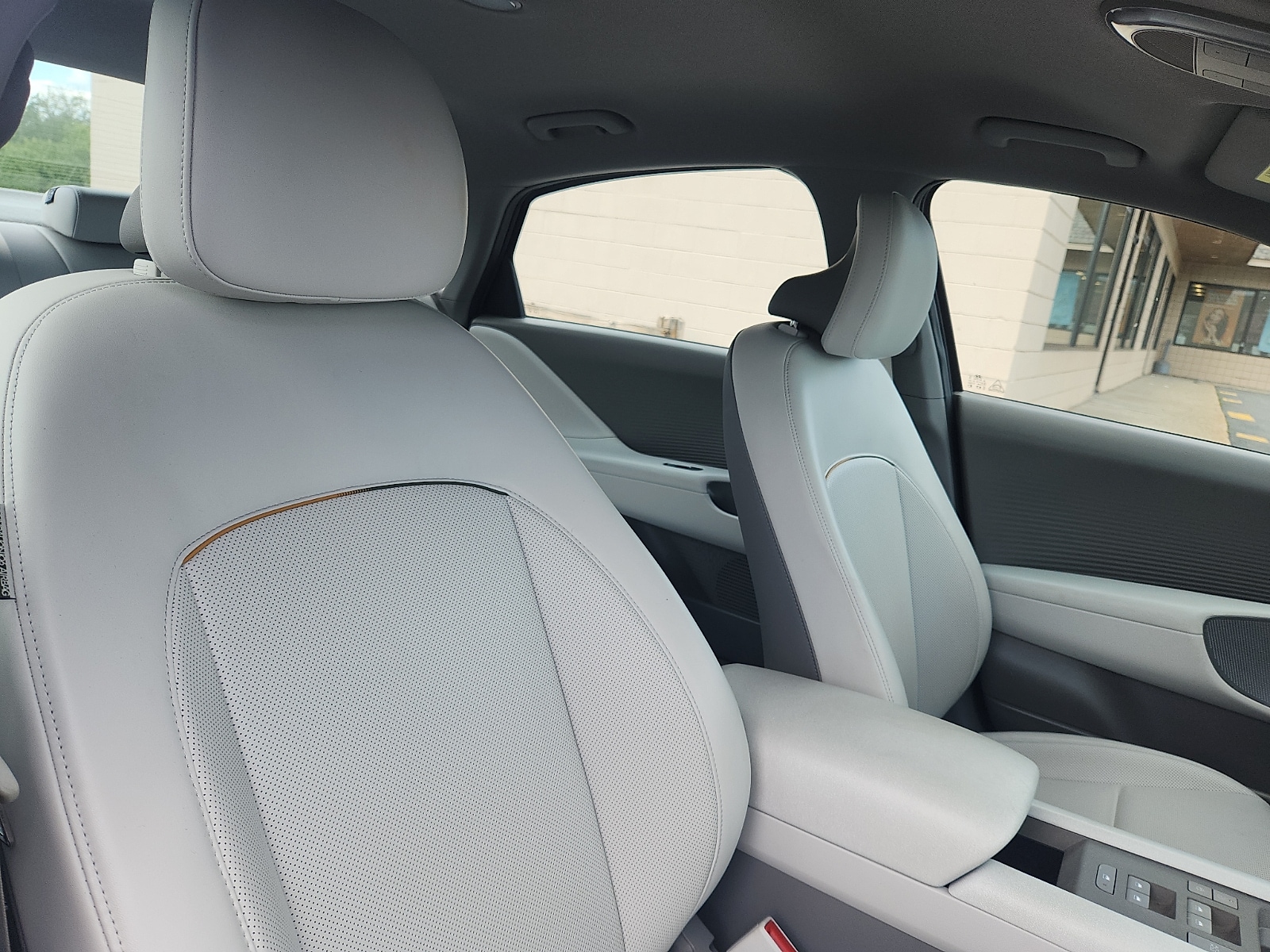 2024 Hyundai IONIQ 6 SEL - Photo 32