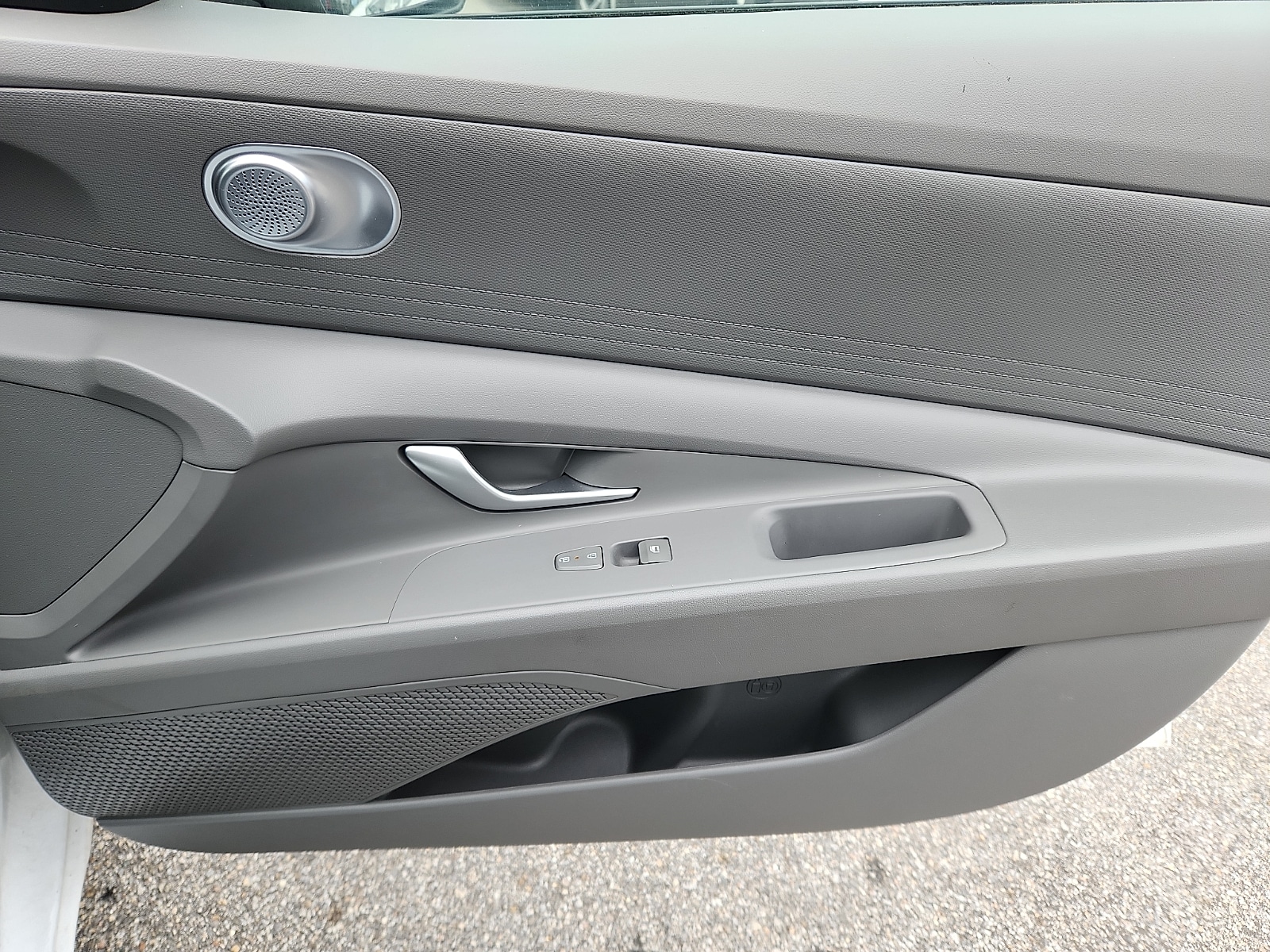 2024 Hyundai Elantra SEL - Photo 34