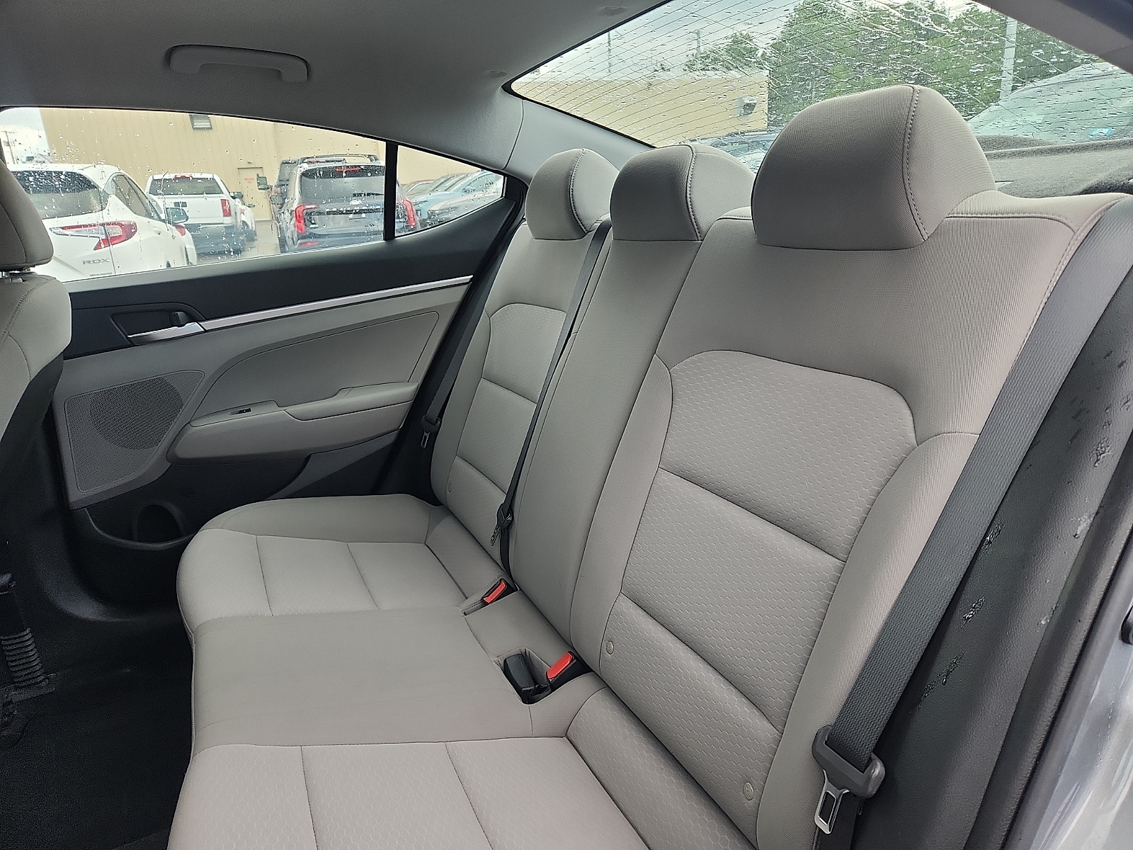 2019 Hyundai Elantra SE - Photo 25