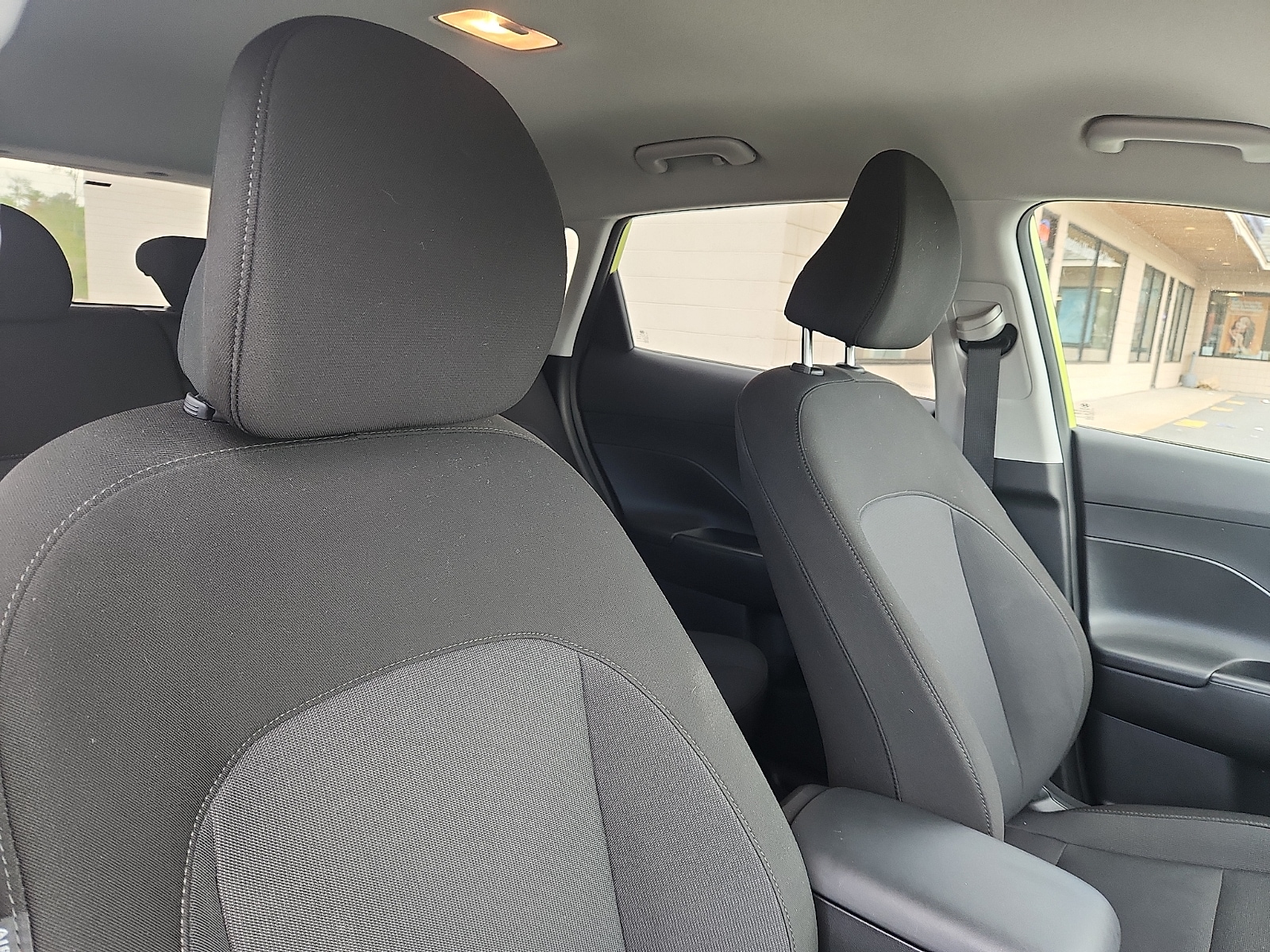 2024 Hyundai Kona SEL - Photo 32