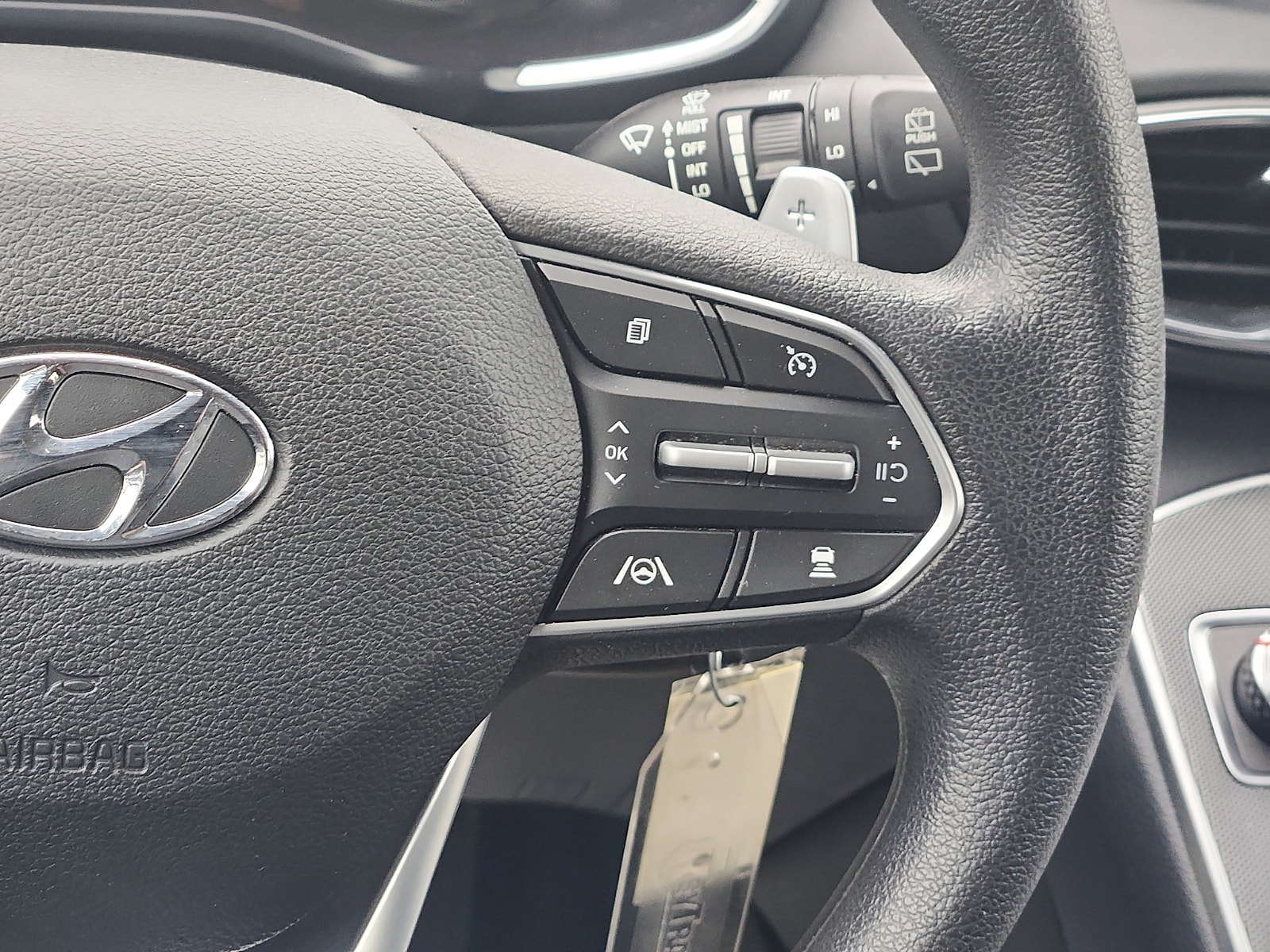 2023 Hyundai Santa Fe SE - Photo 16