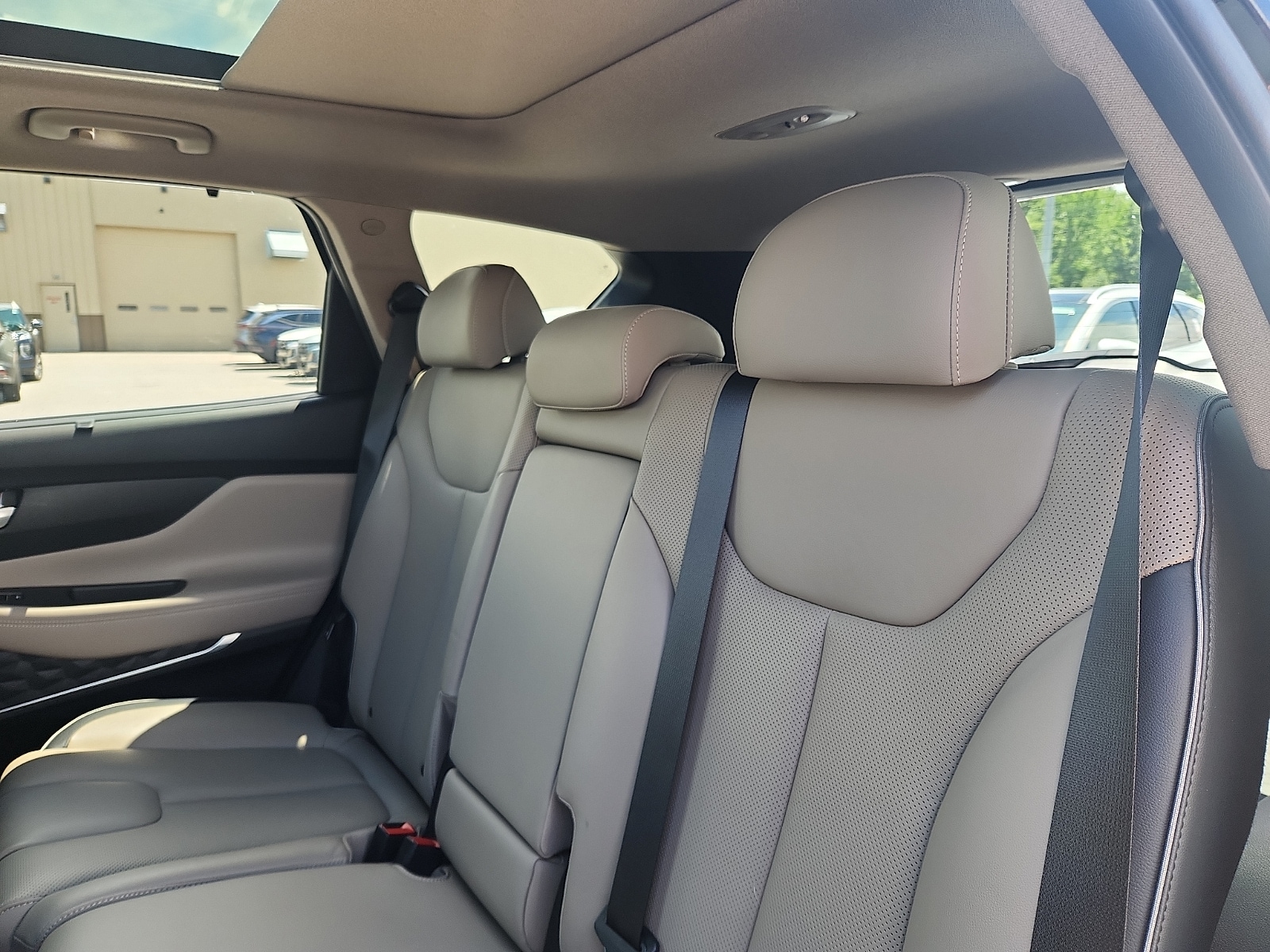 2023 Hyundai Santa Fe Limited HEV - Photo 26