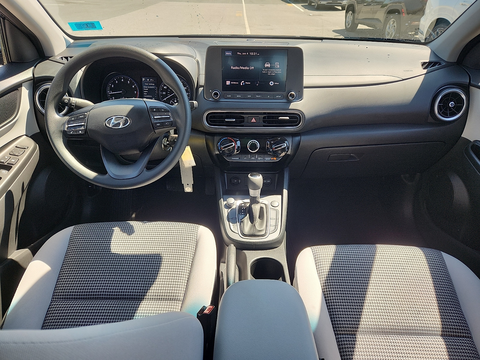 2023 Hyundai Kona SE - Photo 9