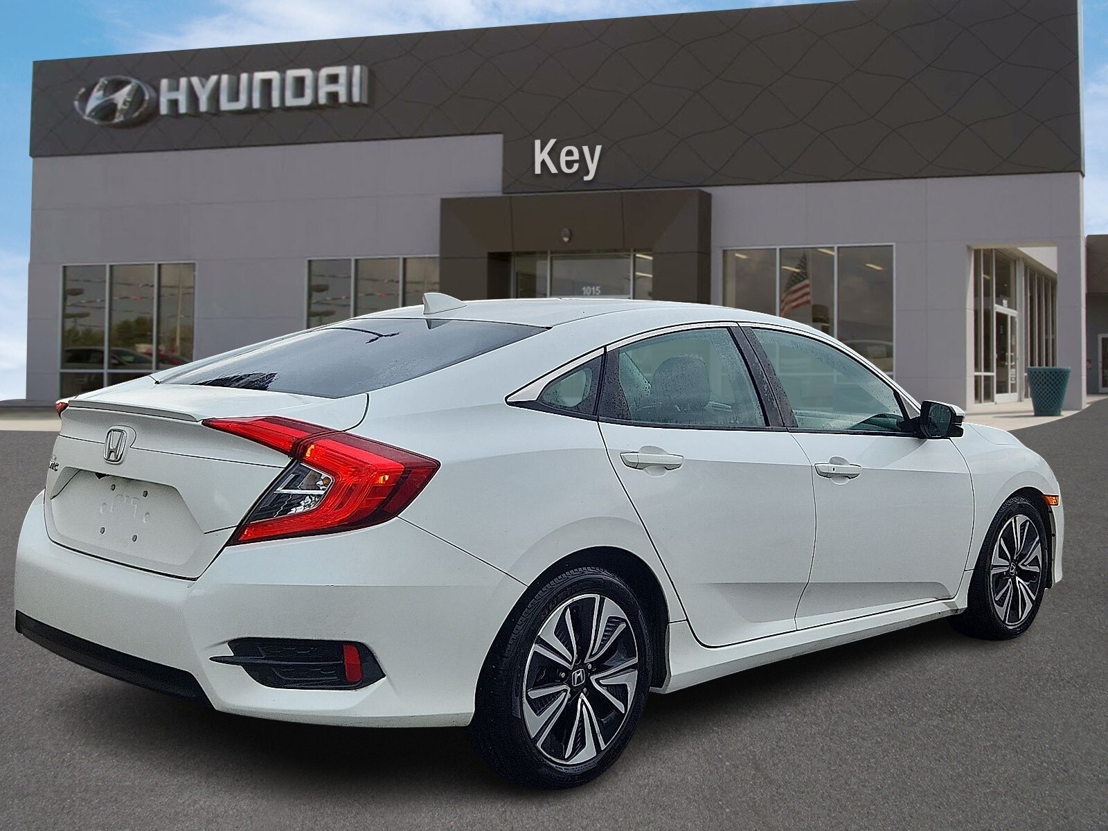 2016 Honda Civic EX-T photo 3