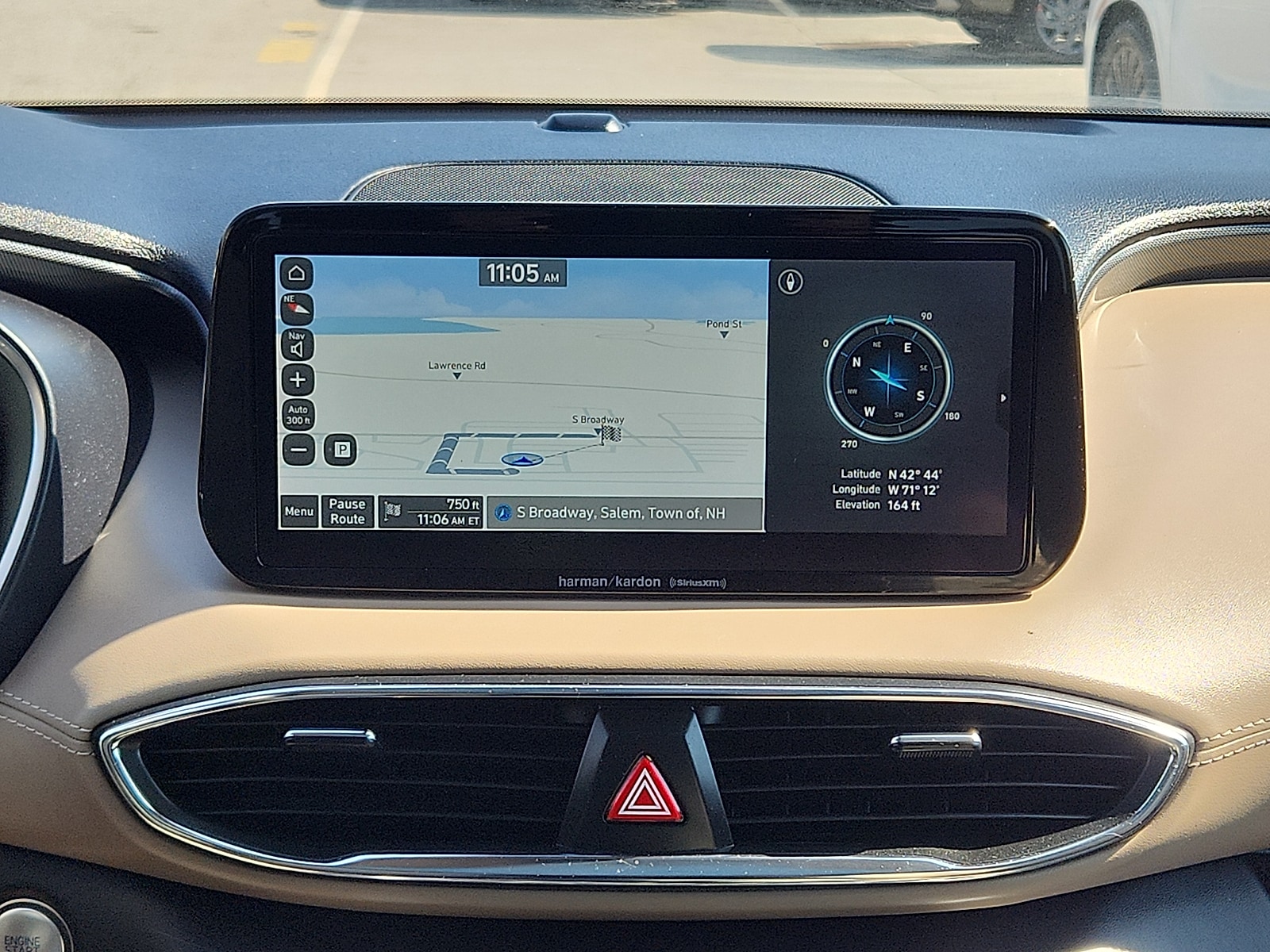 2022 Hyundai Santa Fe Limited - Photo 17