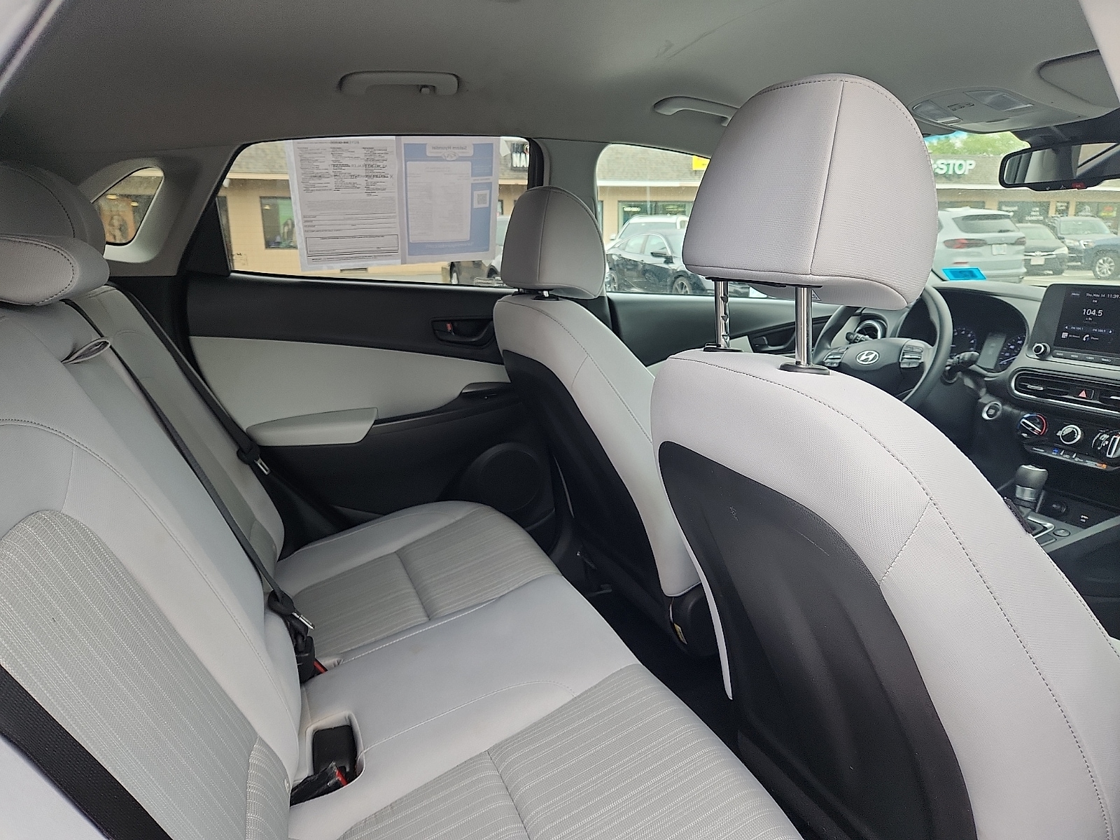 2023 Hyundai Kona SEL - Photo 28