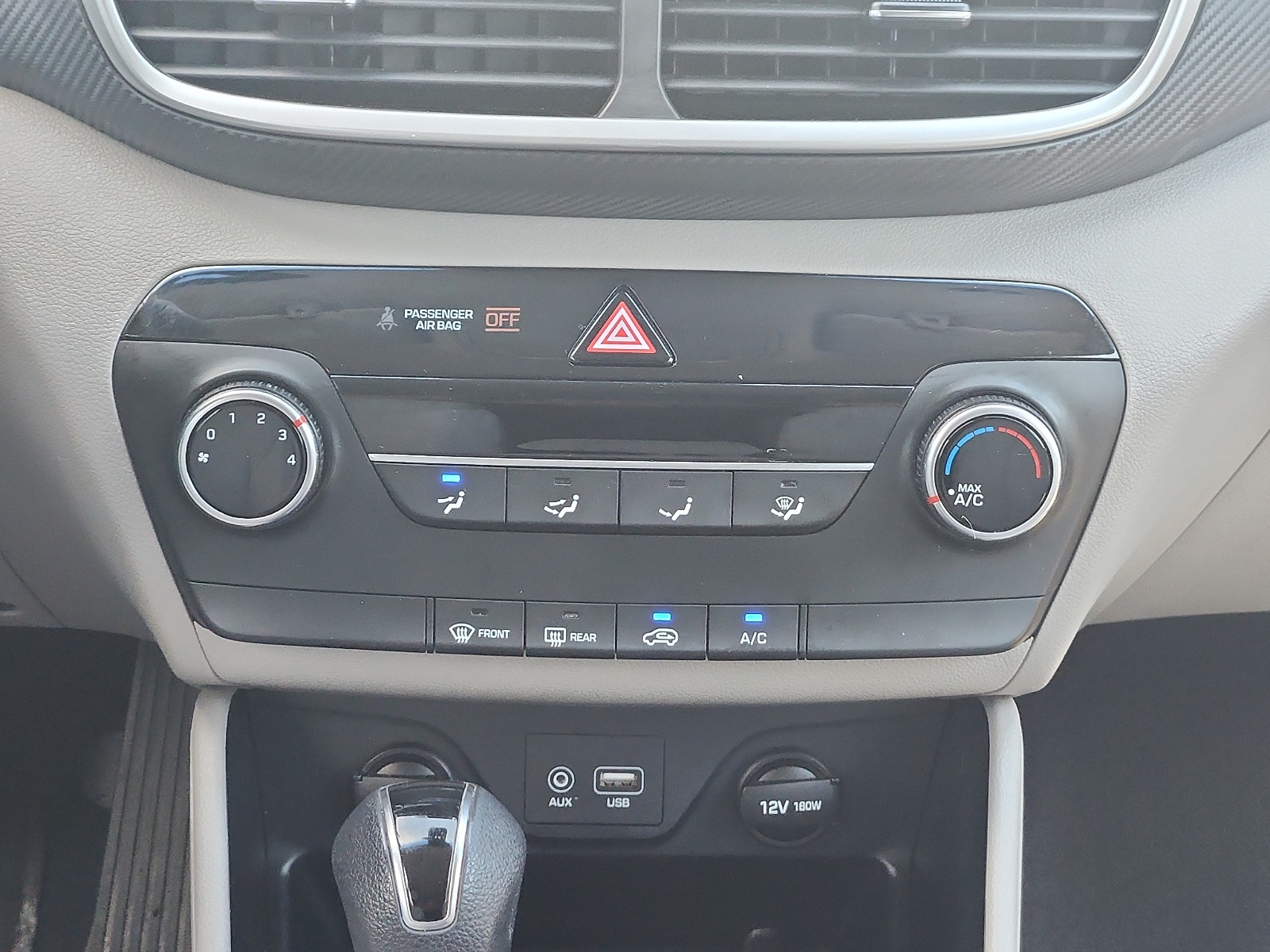 2019 Hyundai Tucson SE - Photo 18