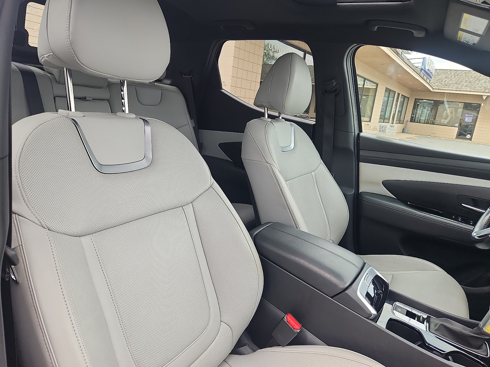 2025 Hyundai Santa Cruz Limited - Photo 31