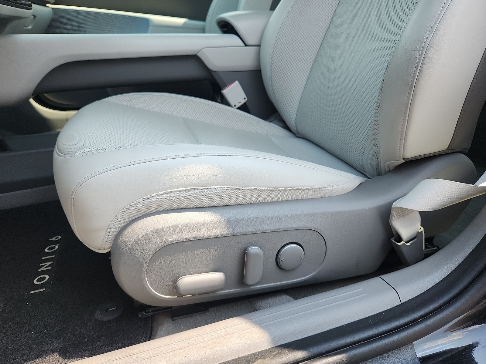 2023 Hyundai IONIQ 6 SEL - Photo 23