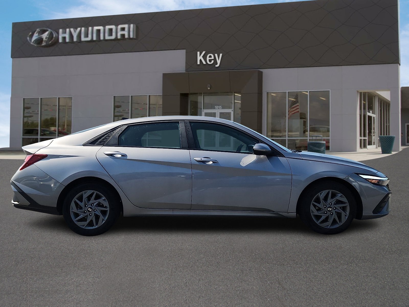 2024 Hyundai Elantra SEL - Photo 3