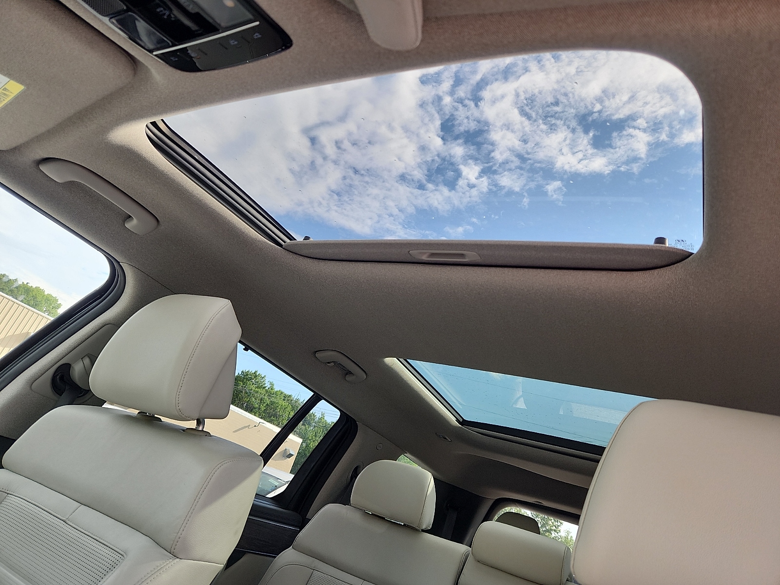 2024 Hyundai Santa Fe Limited - Photo 22