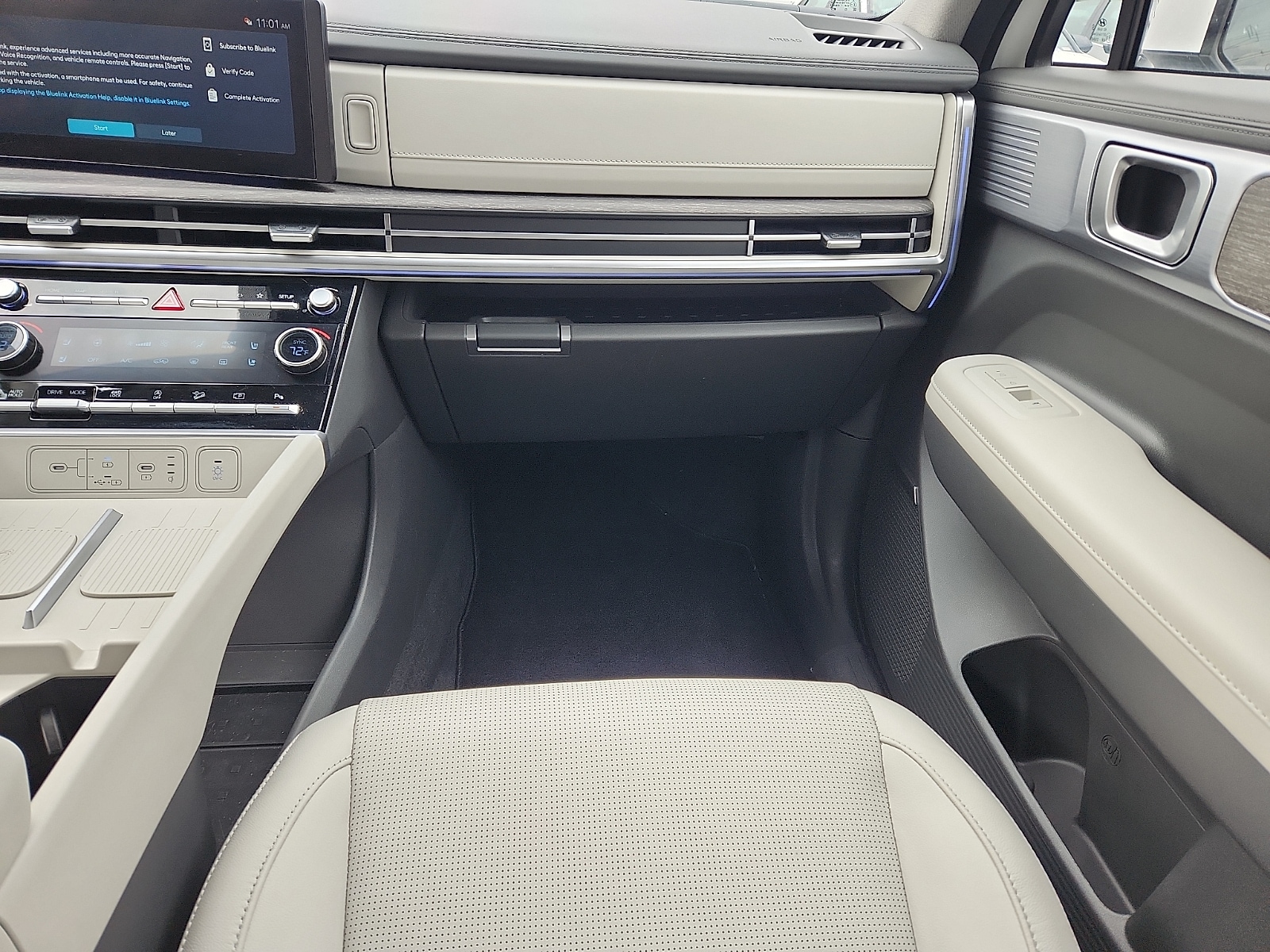 2025 Hyundai Santa Fe Limited - Photo 11