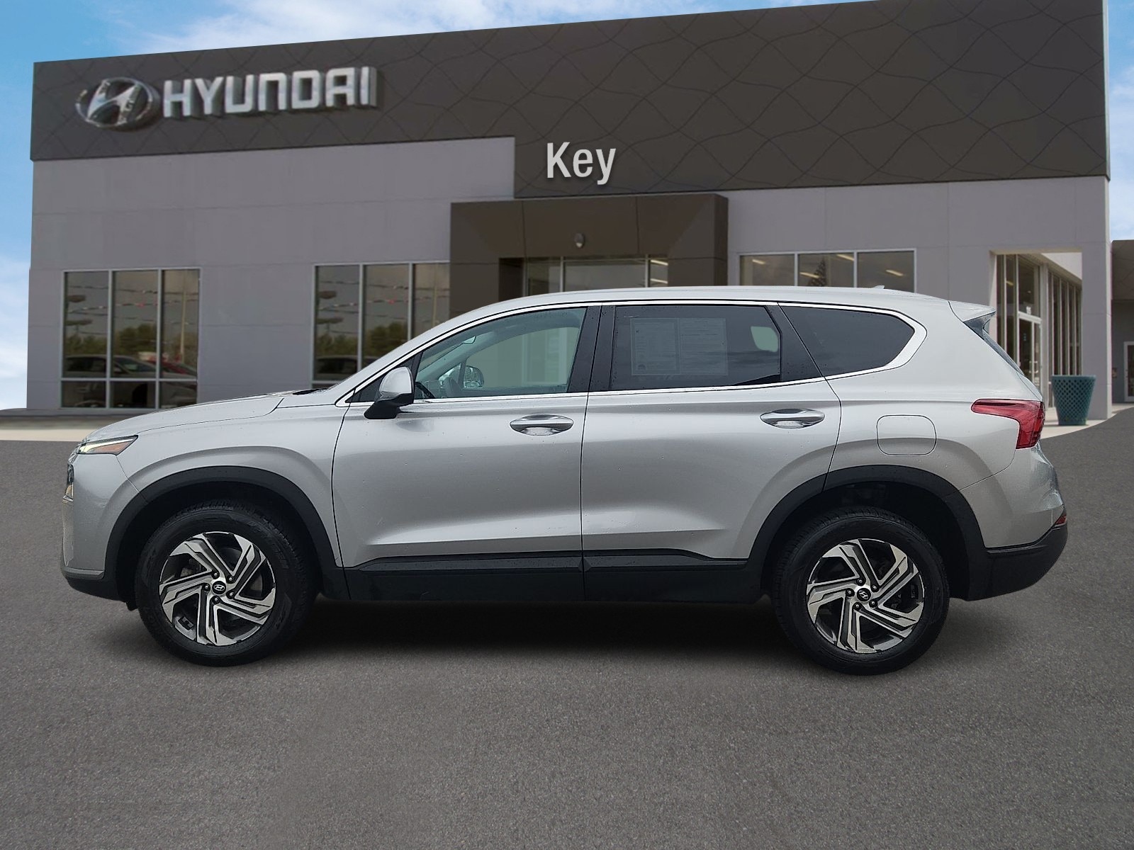 2023 Hyundai Santa Fe SE - Photo 6