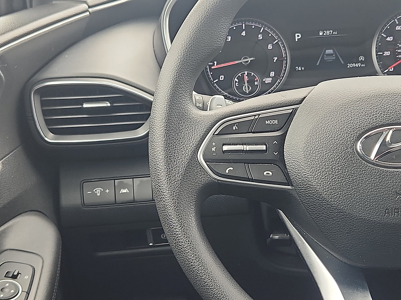 2023 Hyundai Santa Fe SE - Photo 15