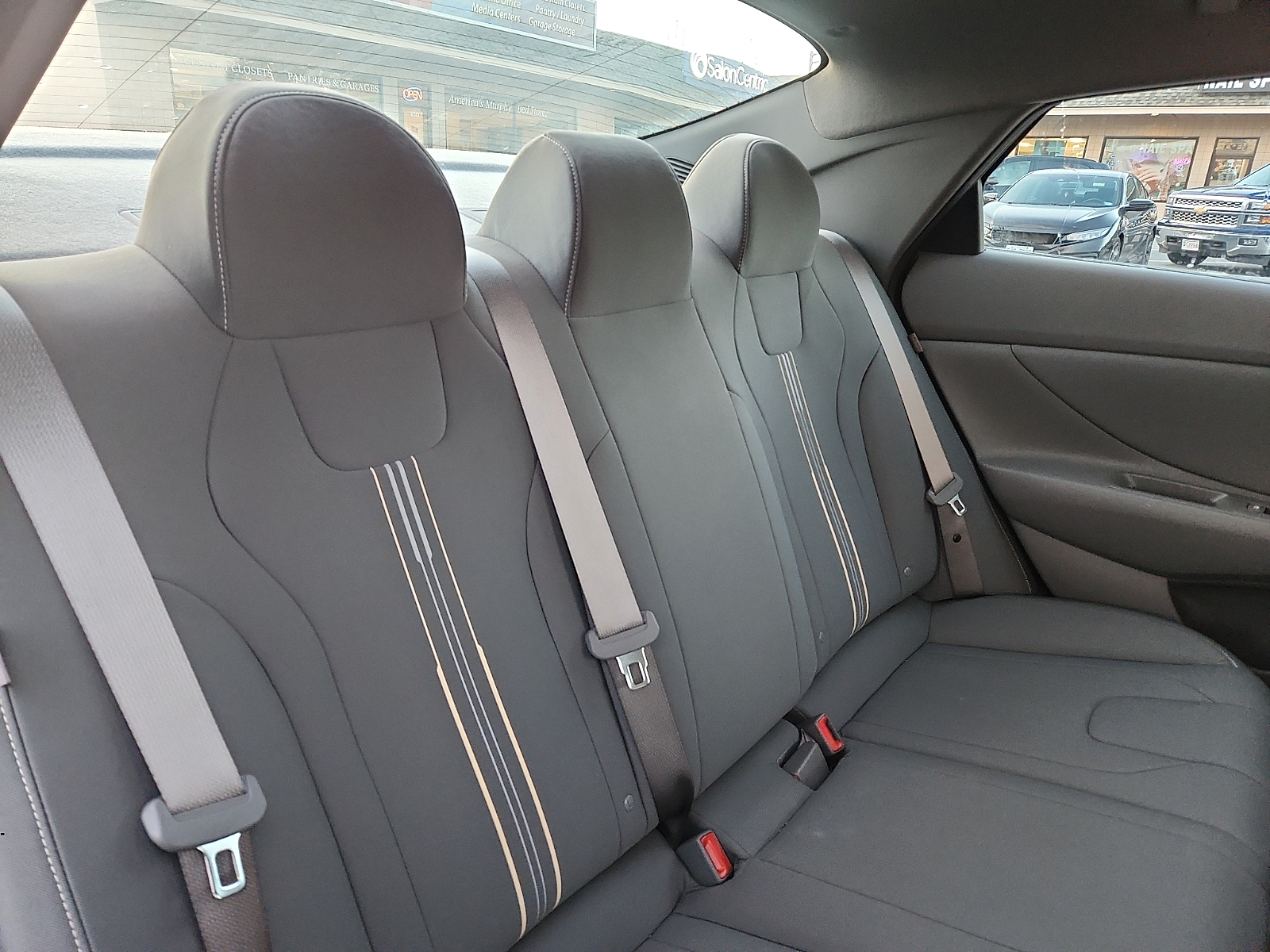2025 Hyundai Elantra SEL - Photo 29