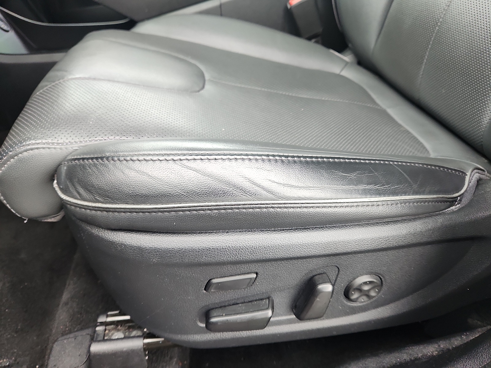 2021 Hyundai Santa Fe Limited - Photo 24