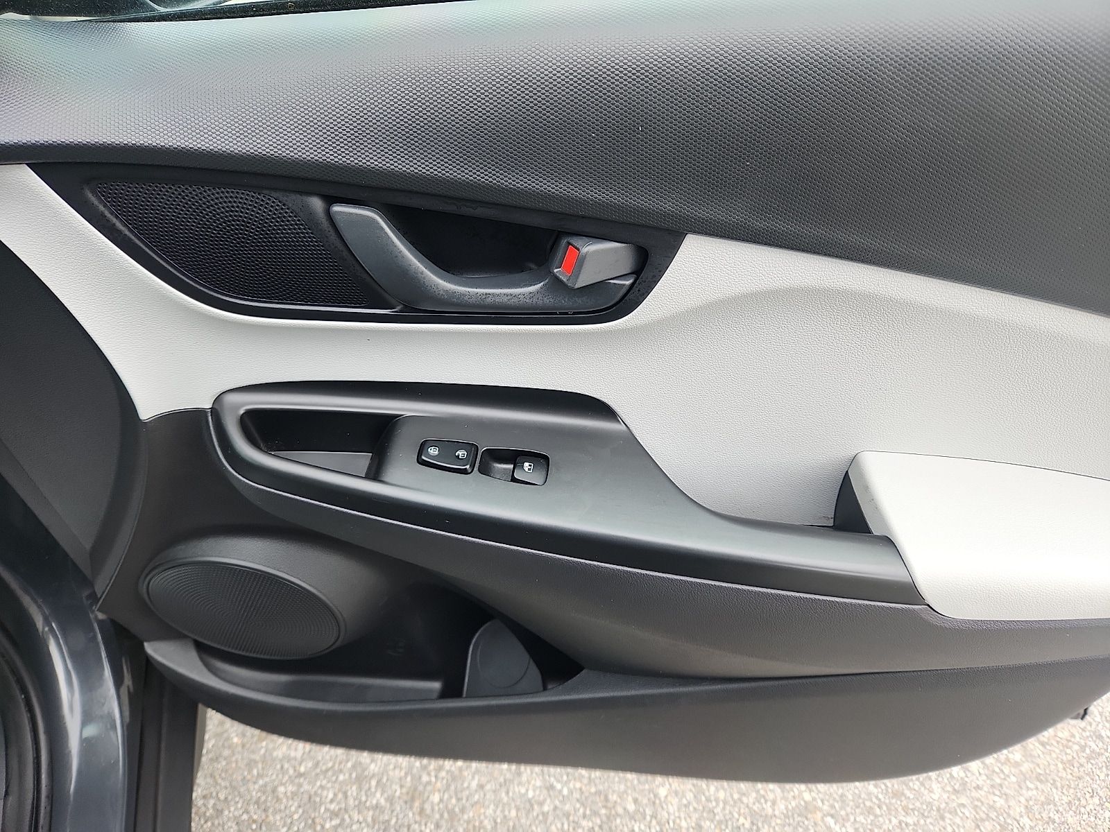 2023 Hyundai Kona SEL - Photo 34