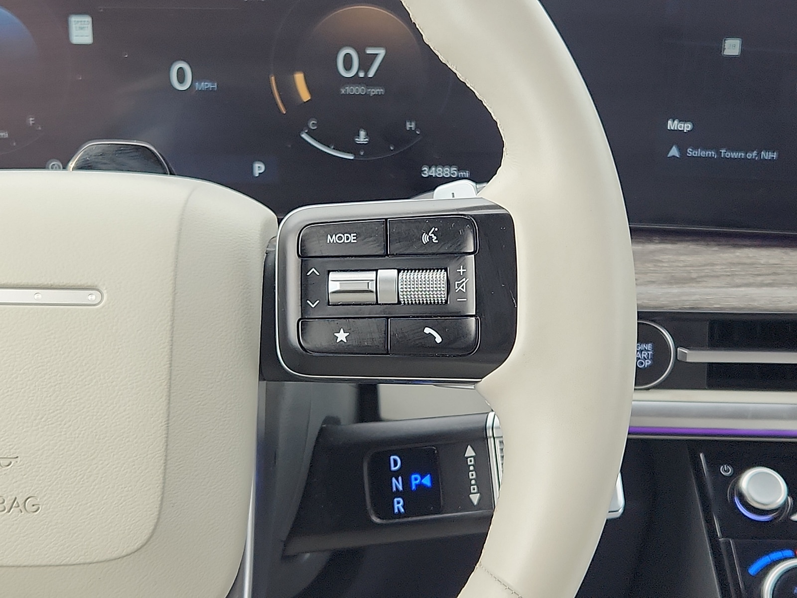 2024 Hyundai Santa Fe Limited - Photo 16