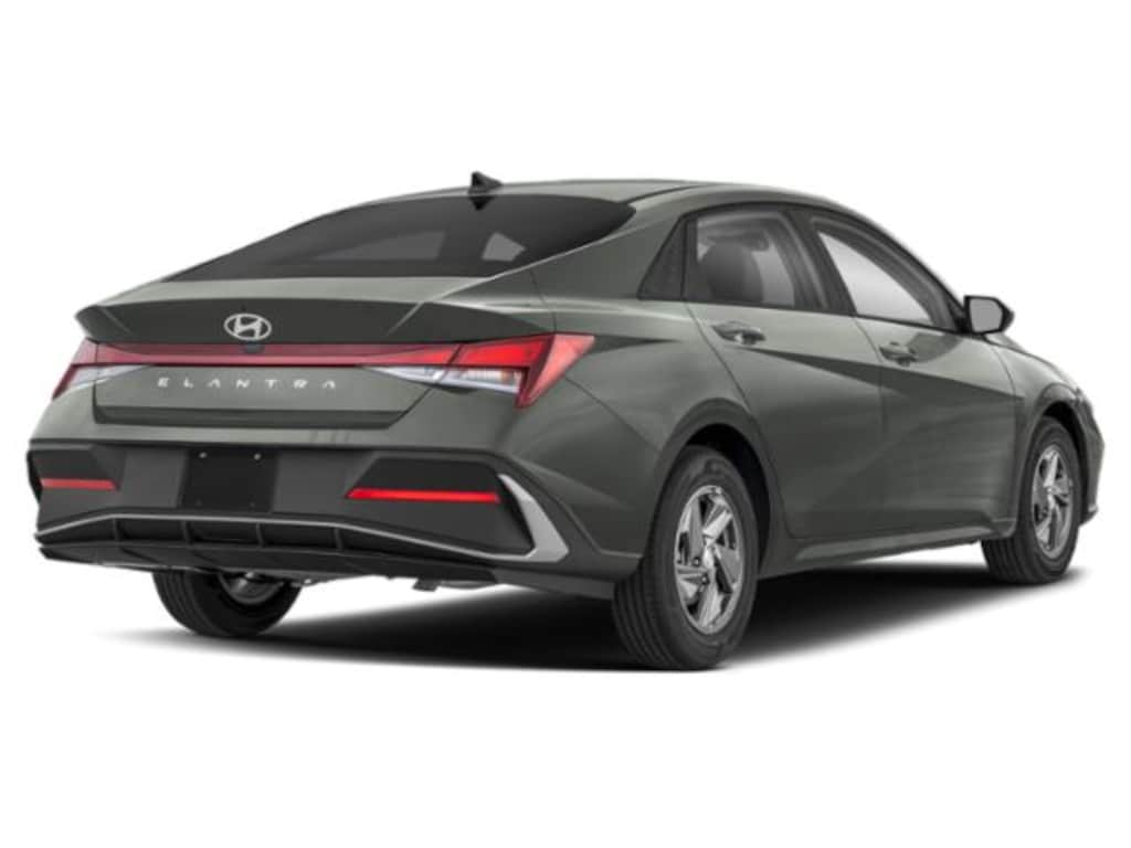 New 2026 Hyundai Elantra SE Sedan