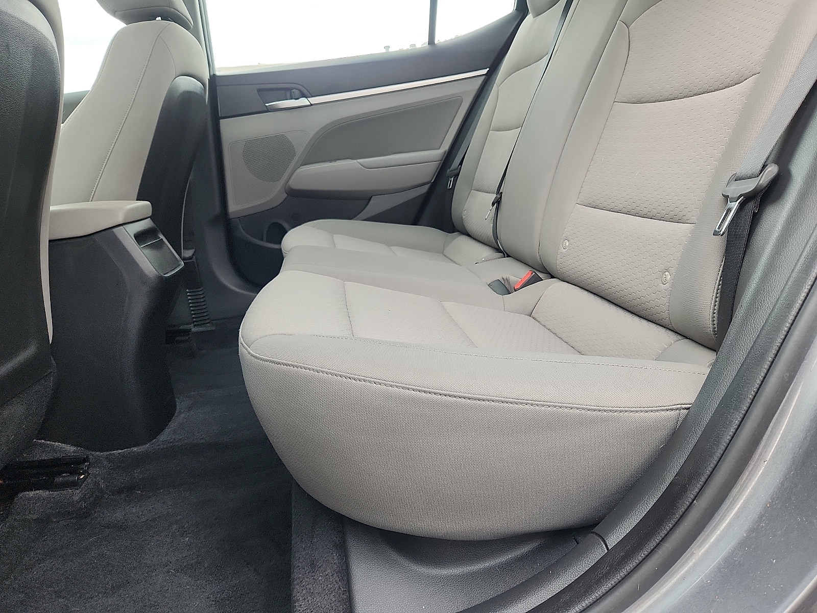 2019 Hyundai Elantra Value Edition - Photo 27