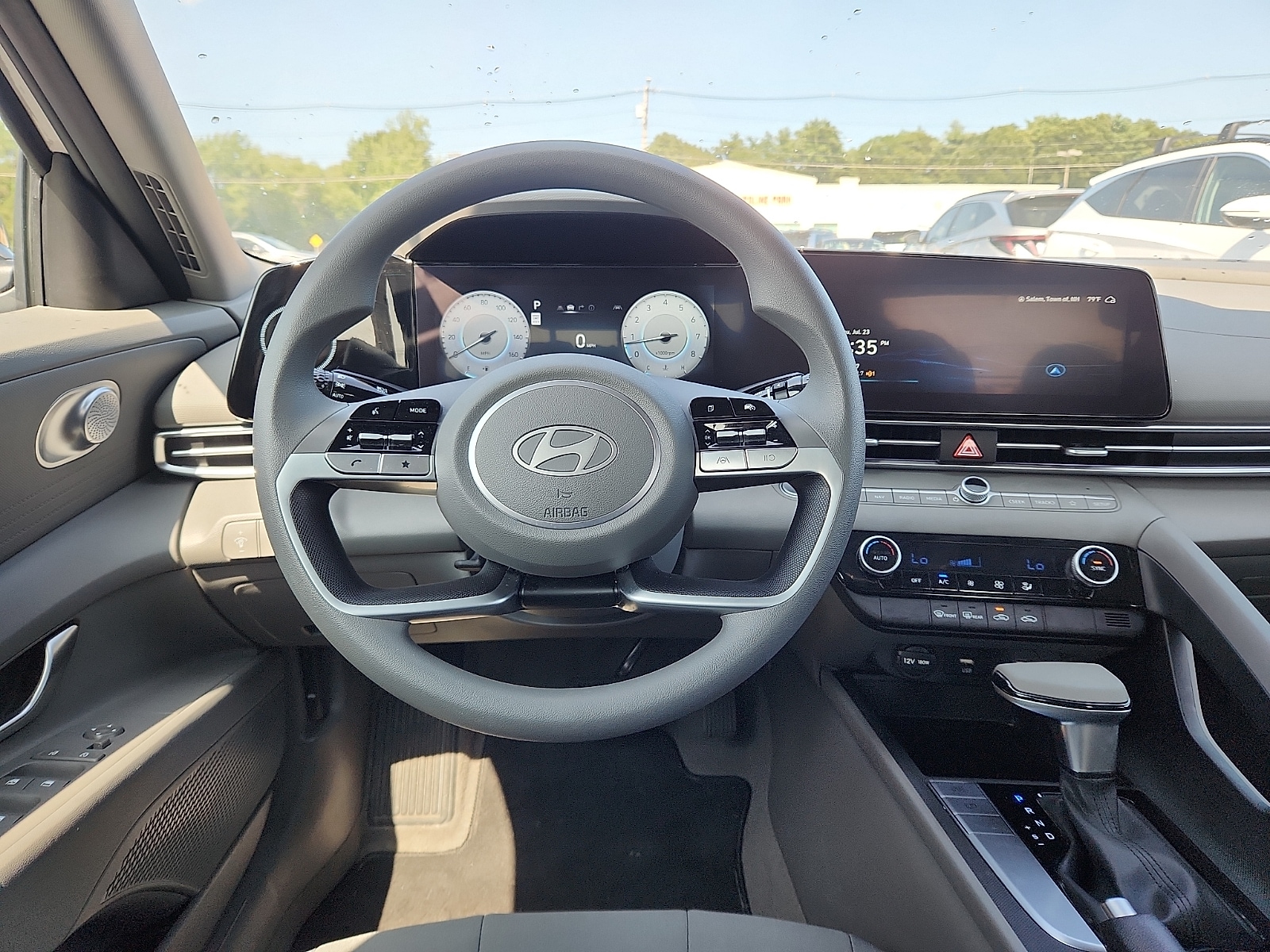 2024 Hyundai Elantra SEL - Photo 10