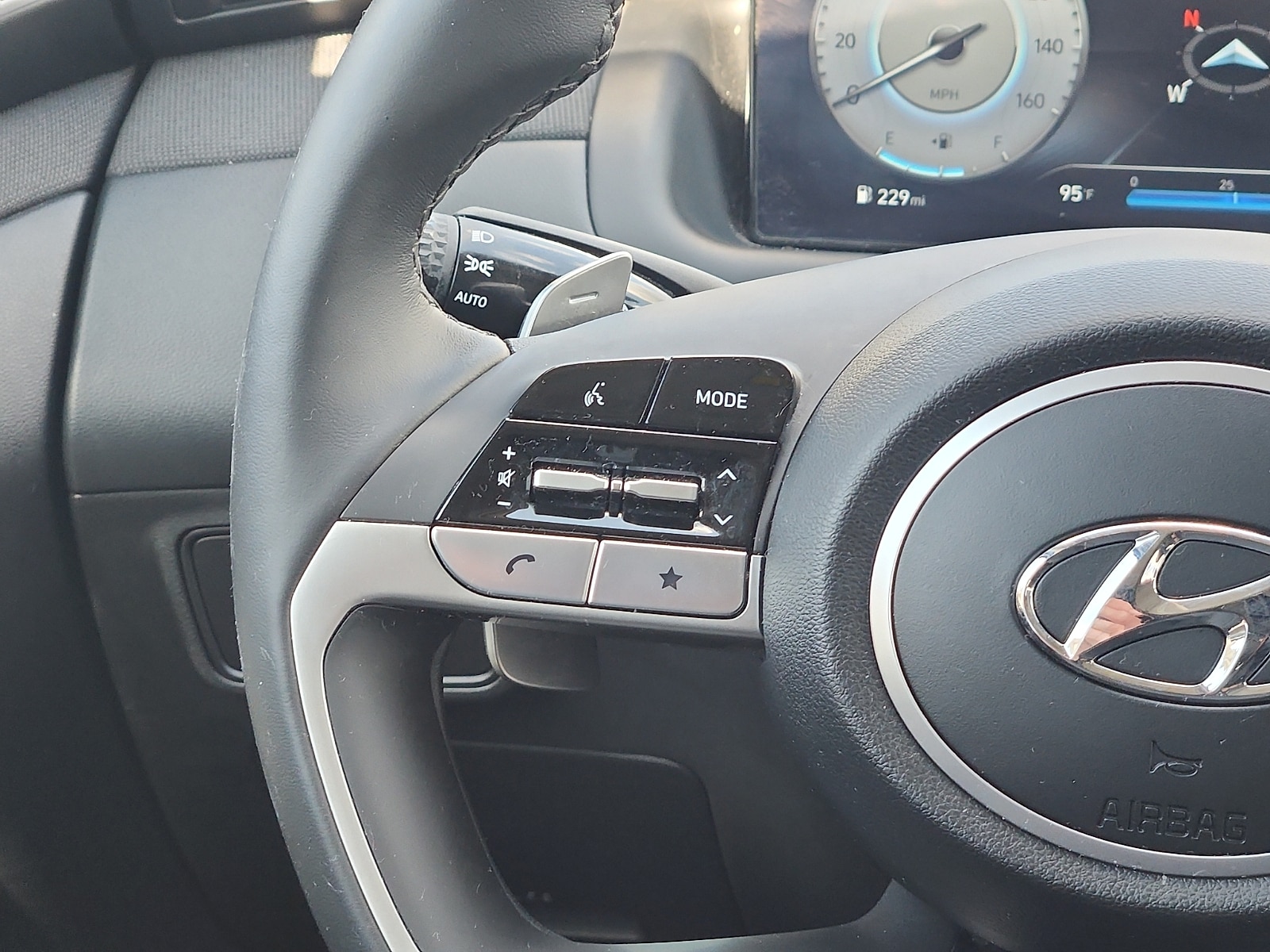 2023 Hyundai Tucson Limited - Photo 15