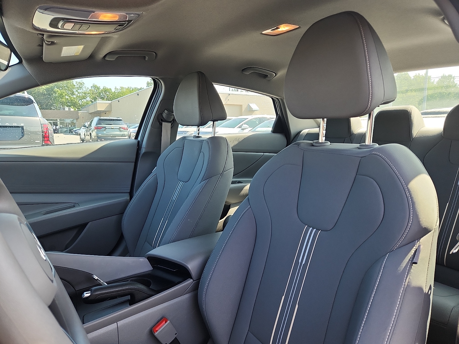 2024 Hyundai Elantra SEL - Photo 22