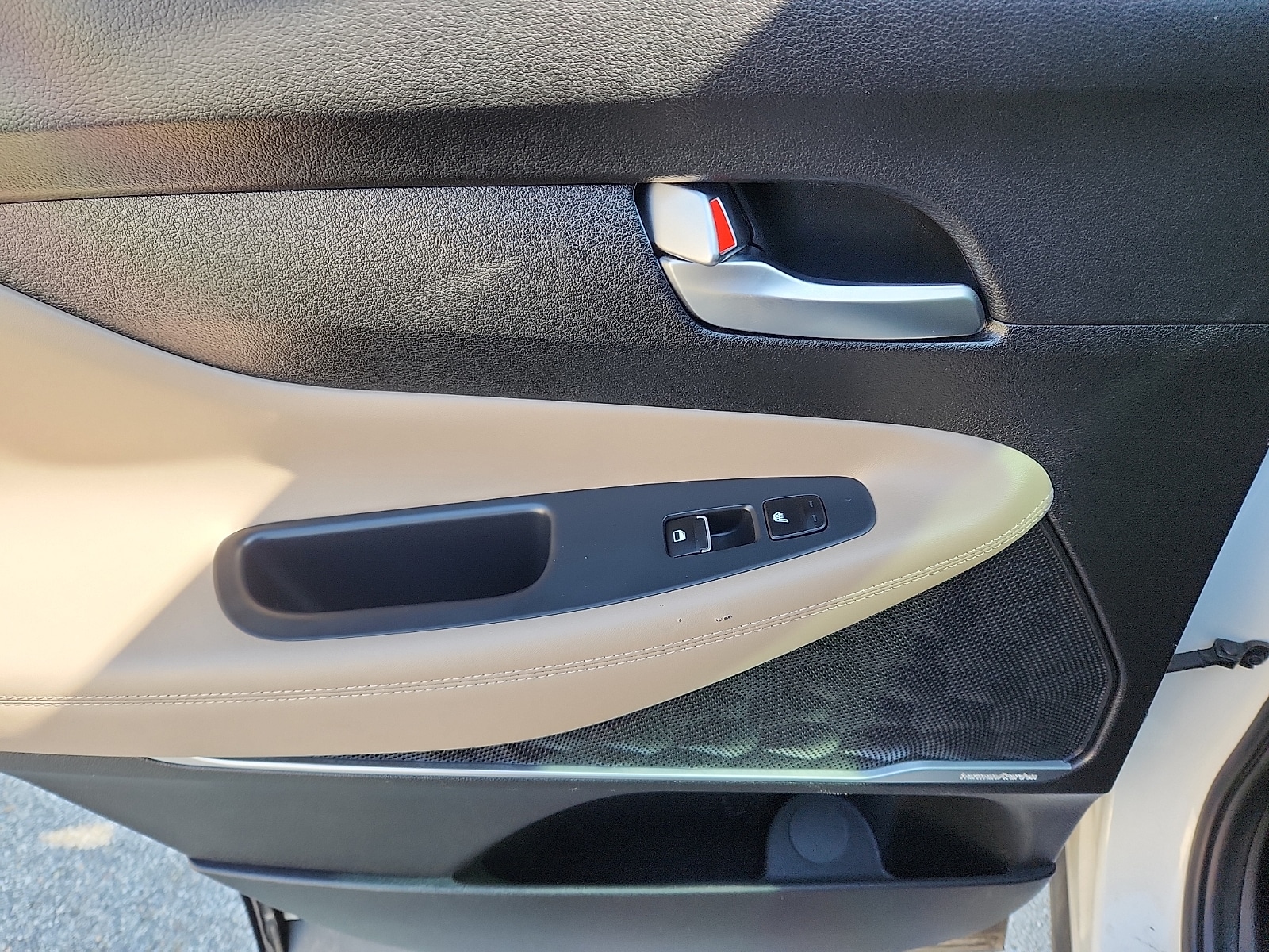 2022 Hyundai Santa Fe Limited - Photo 28