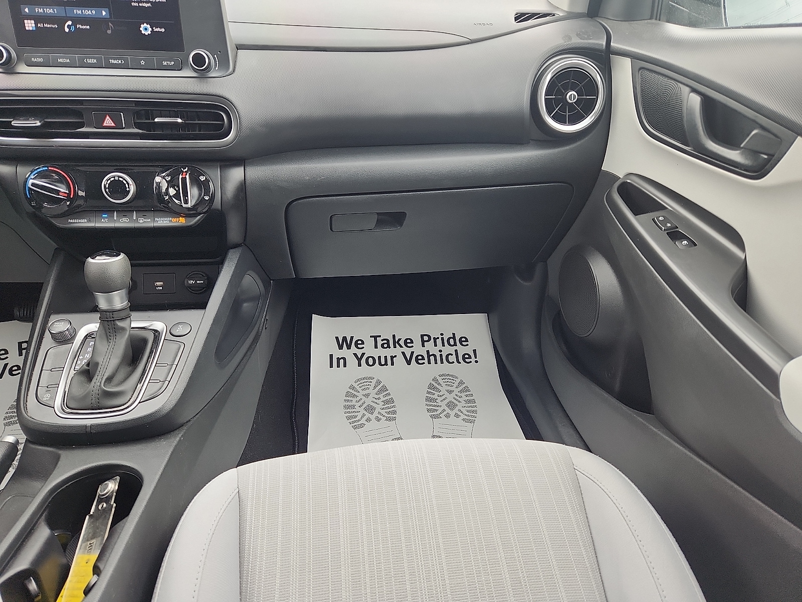 2023 Hyundai Kona SEL - Photo 11