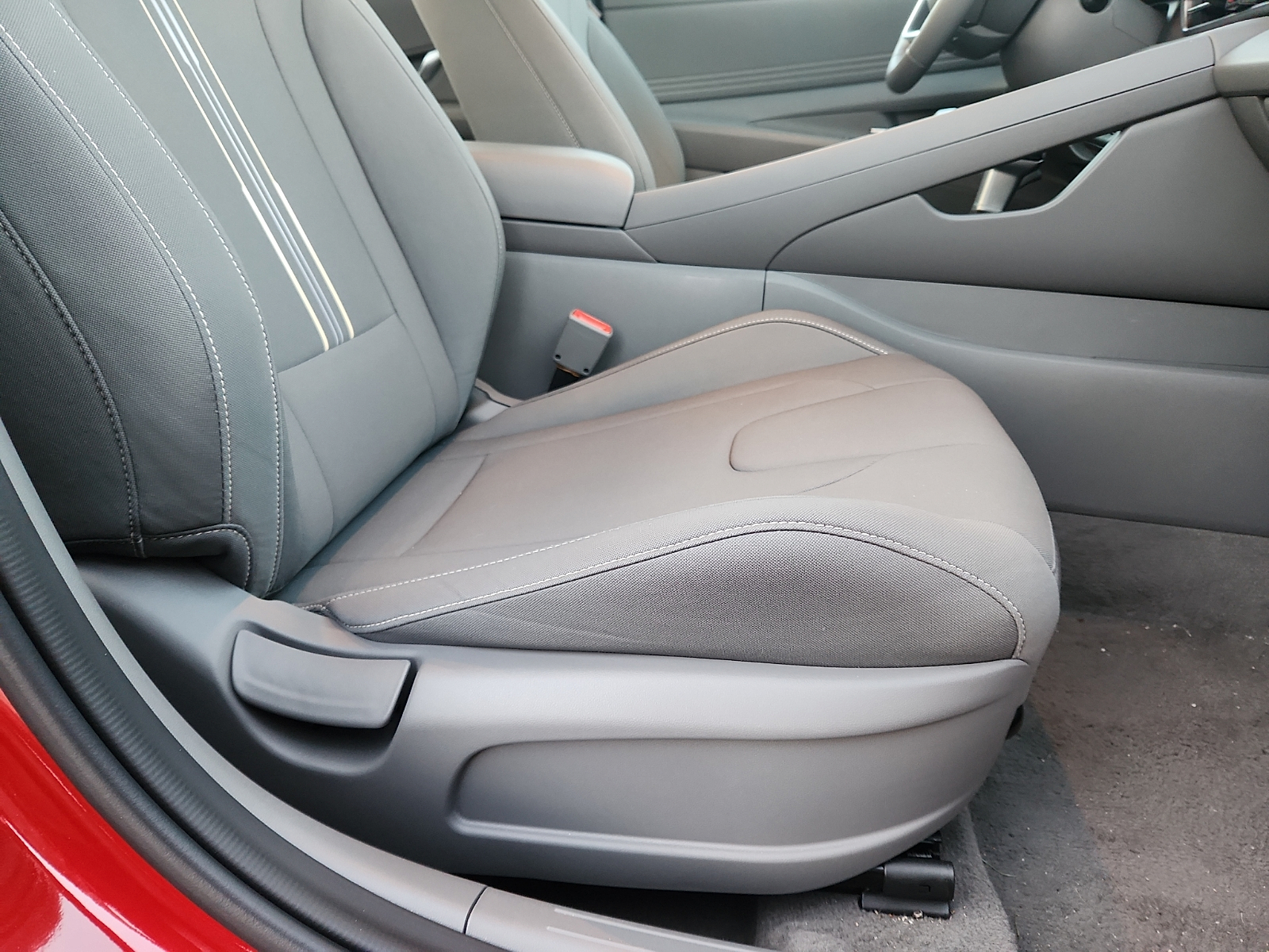2025 Hyundai Elantra SEL - Photo 33