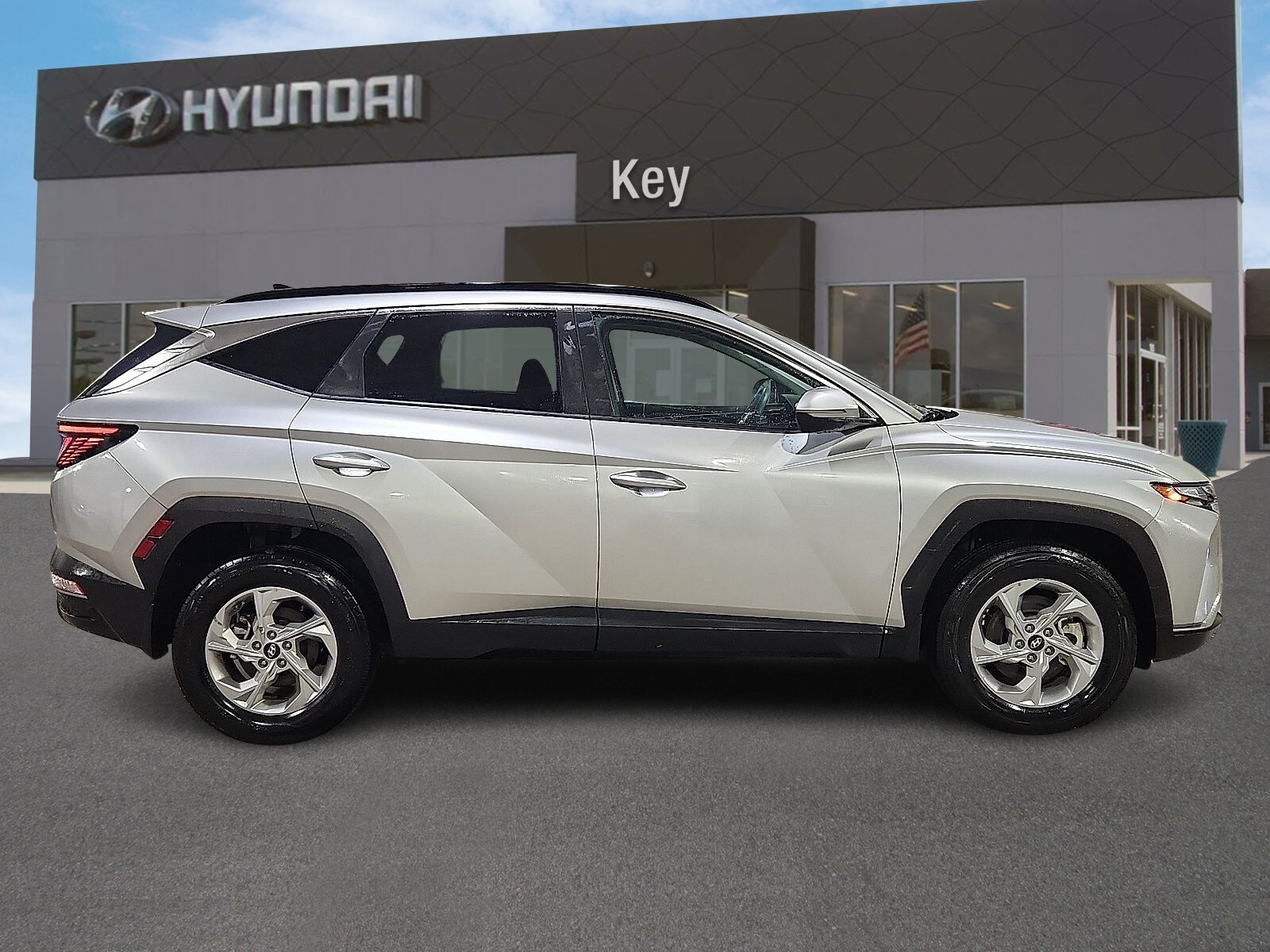 2023 Hyundai Tucson SEL photo 2