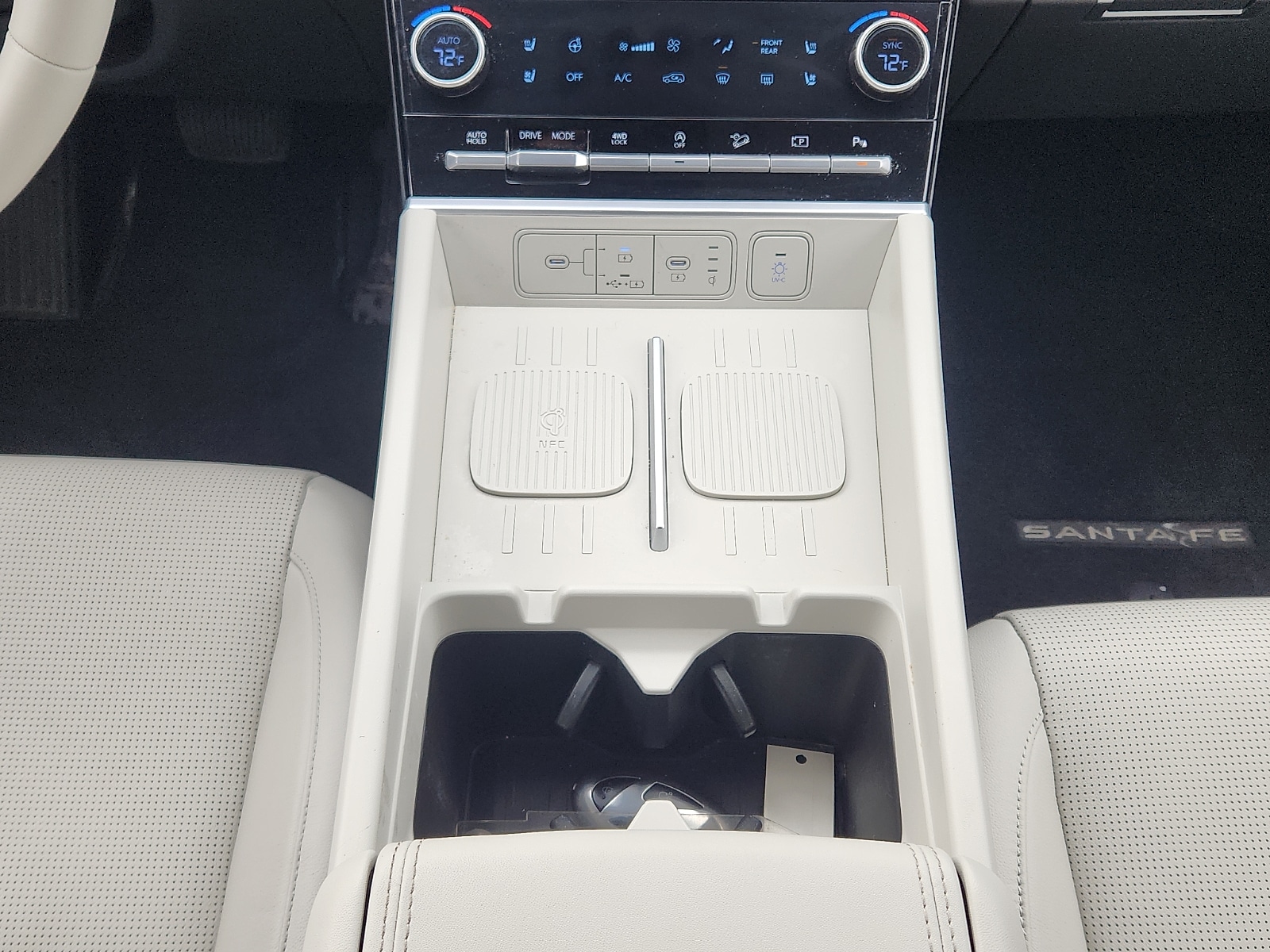 2025 Hyundai Santa Fe Limited - Photo 19