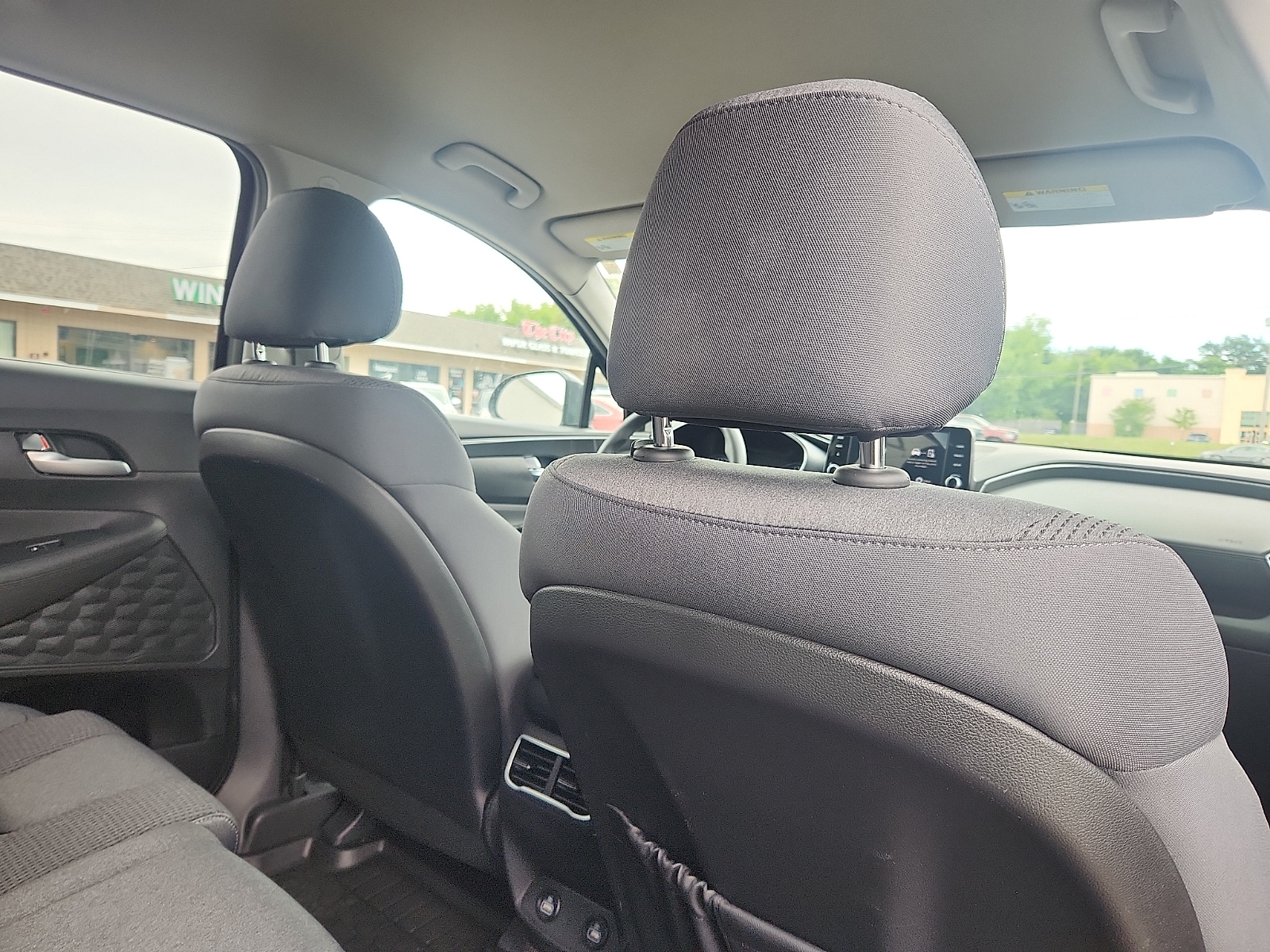 2023 Hyundai Santa Fe SE - Photo 28