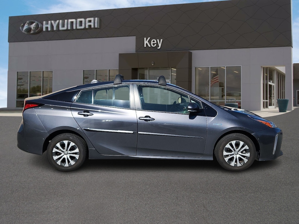 Used 2020 Toyota Prius XLE AWD-e Hatchback