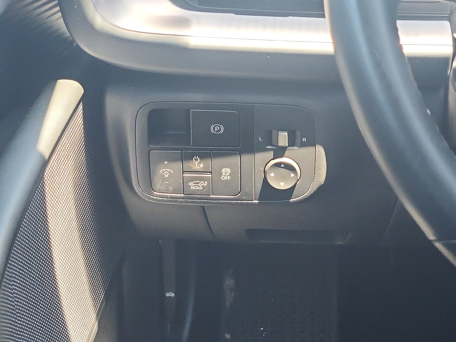 2025 Hyundai IONIQ 6 SE - Photo 12