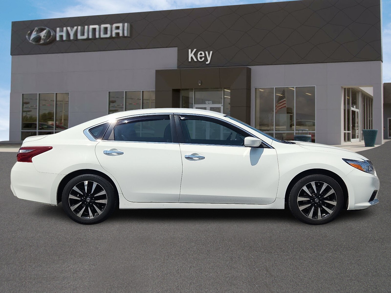 2018 Nissan Altima 2.5 SV photo 2